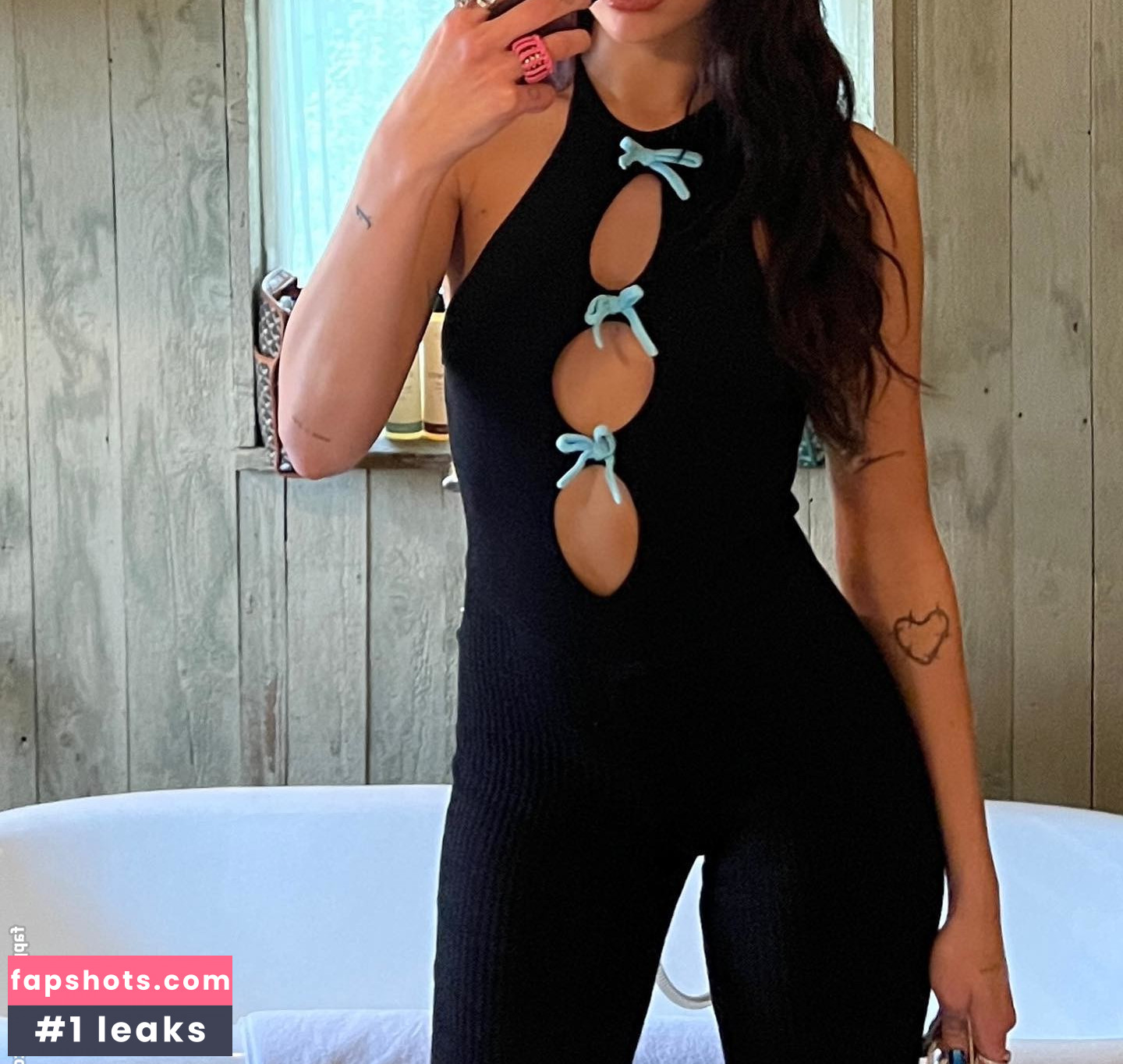 Dua Lipa gallery photo #4833