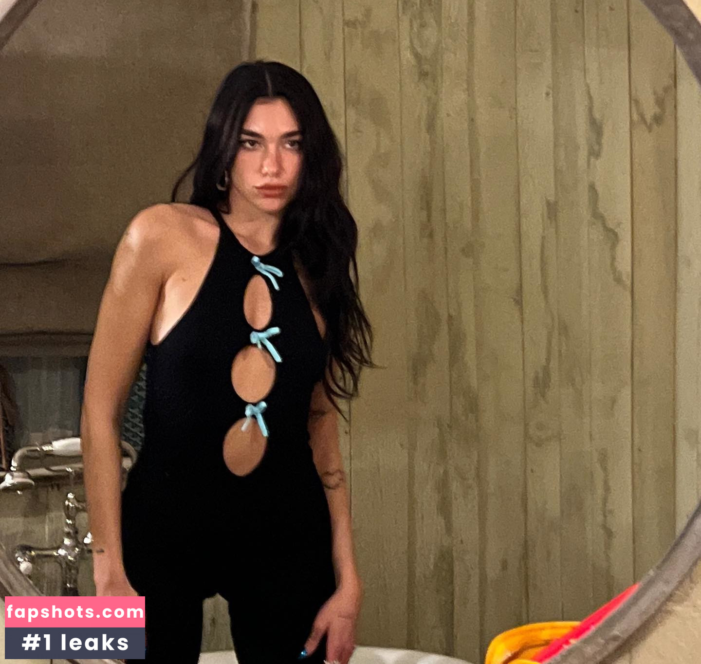 Dua Lipa gallery photo #4835