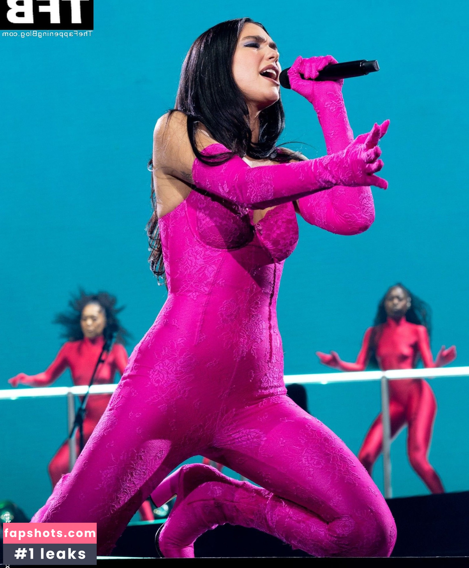 Dua Lipa gallery photo #4870