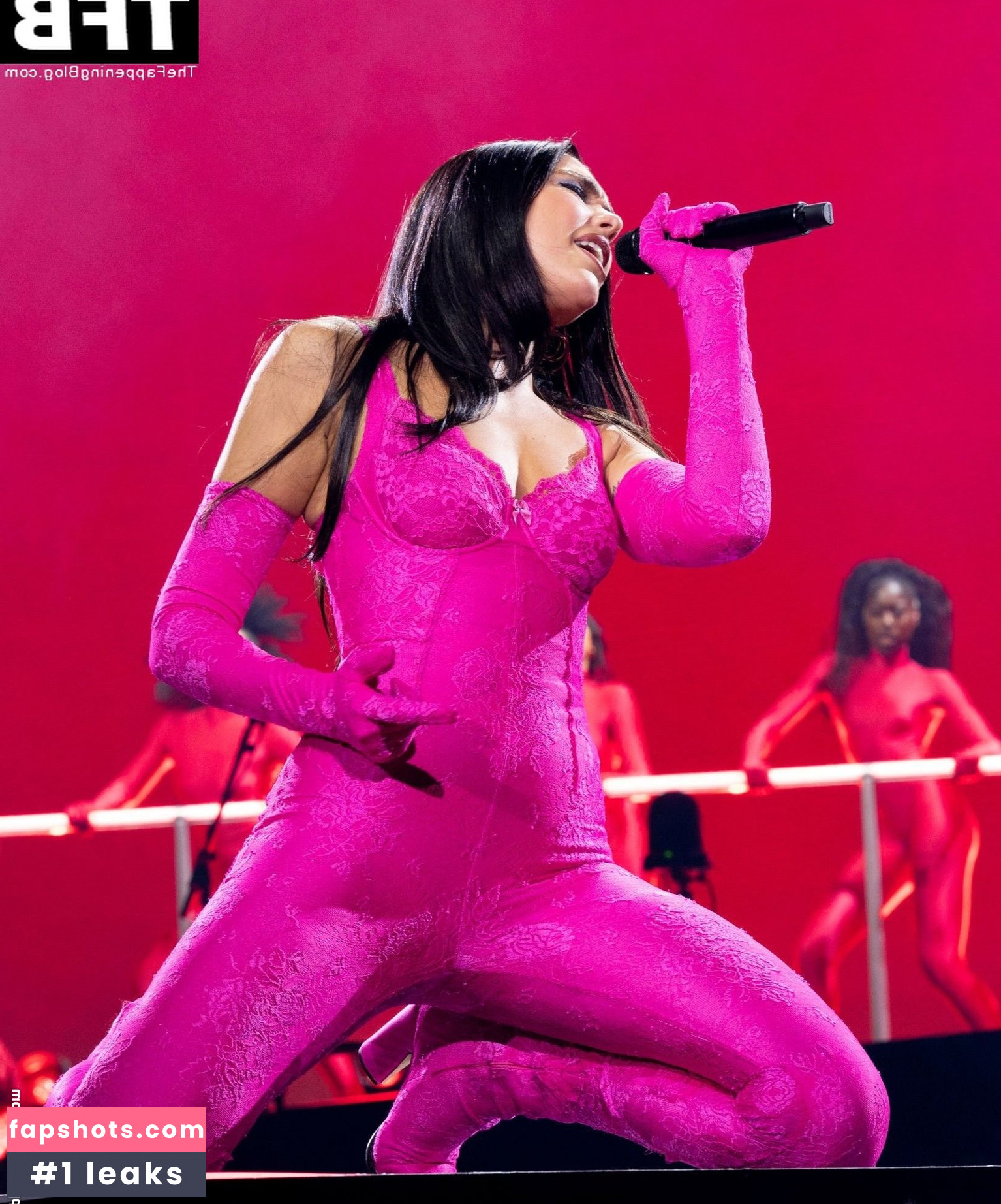 Dua Lipa gallery photo #4872