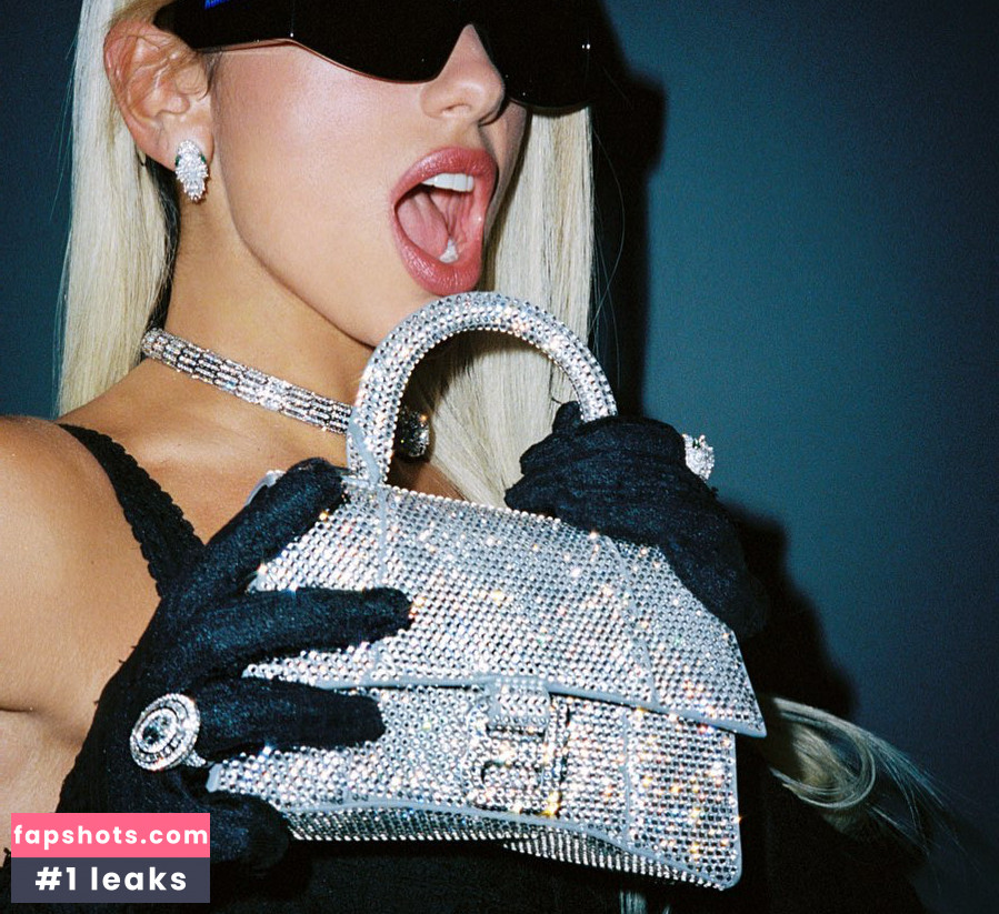 Dua Lipa gallery photo #4904