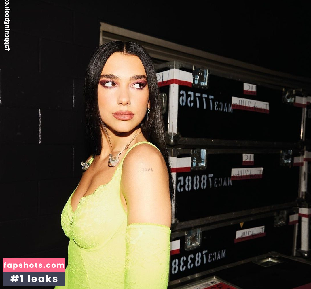 Dua Lipa gallery photo #4910