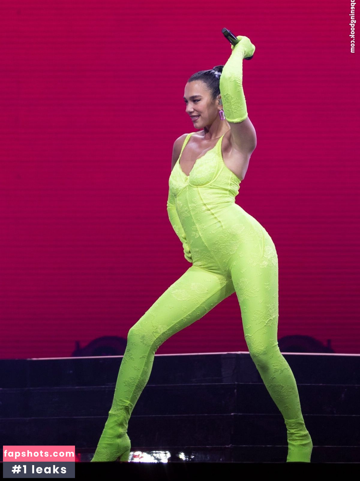 Dua Lipa gallery photo #4912