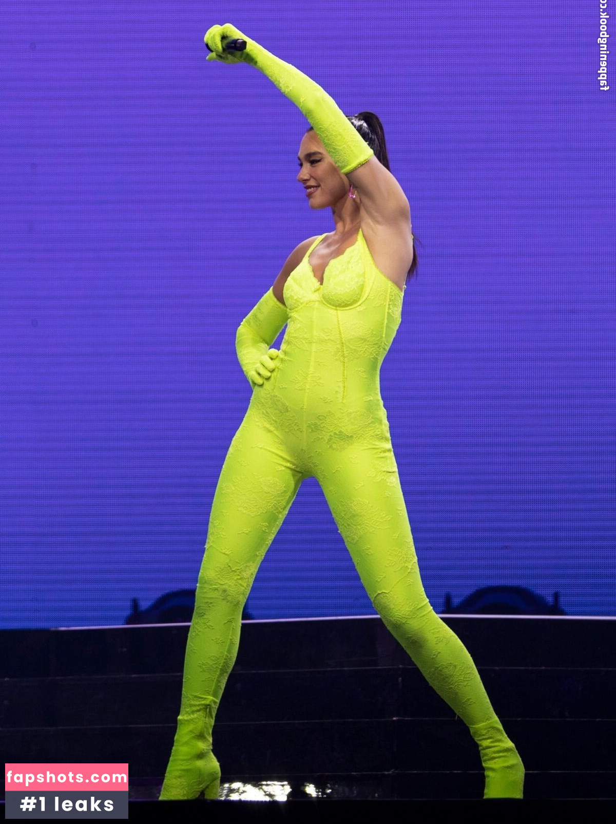 Dua Lipa gallery photo #4922