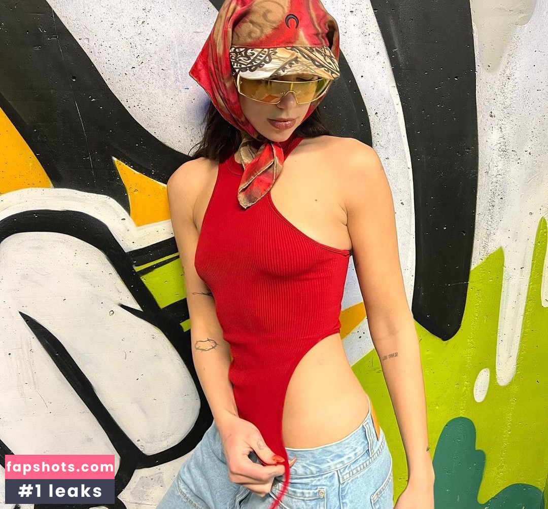 Dua Lipa gallery photo #4939