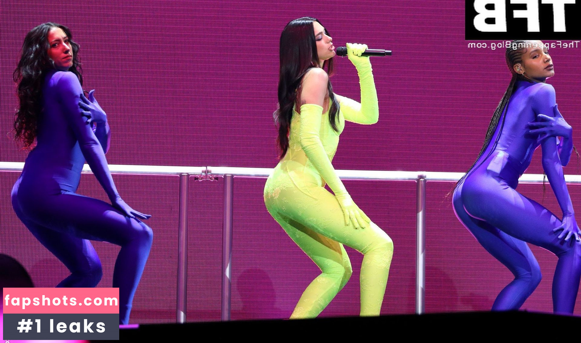 Dua Lipa gallery photo #5018