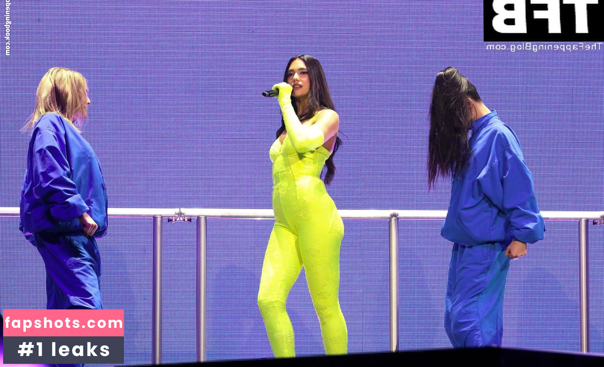 Dua Lipa gallery photo #5021