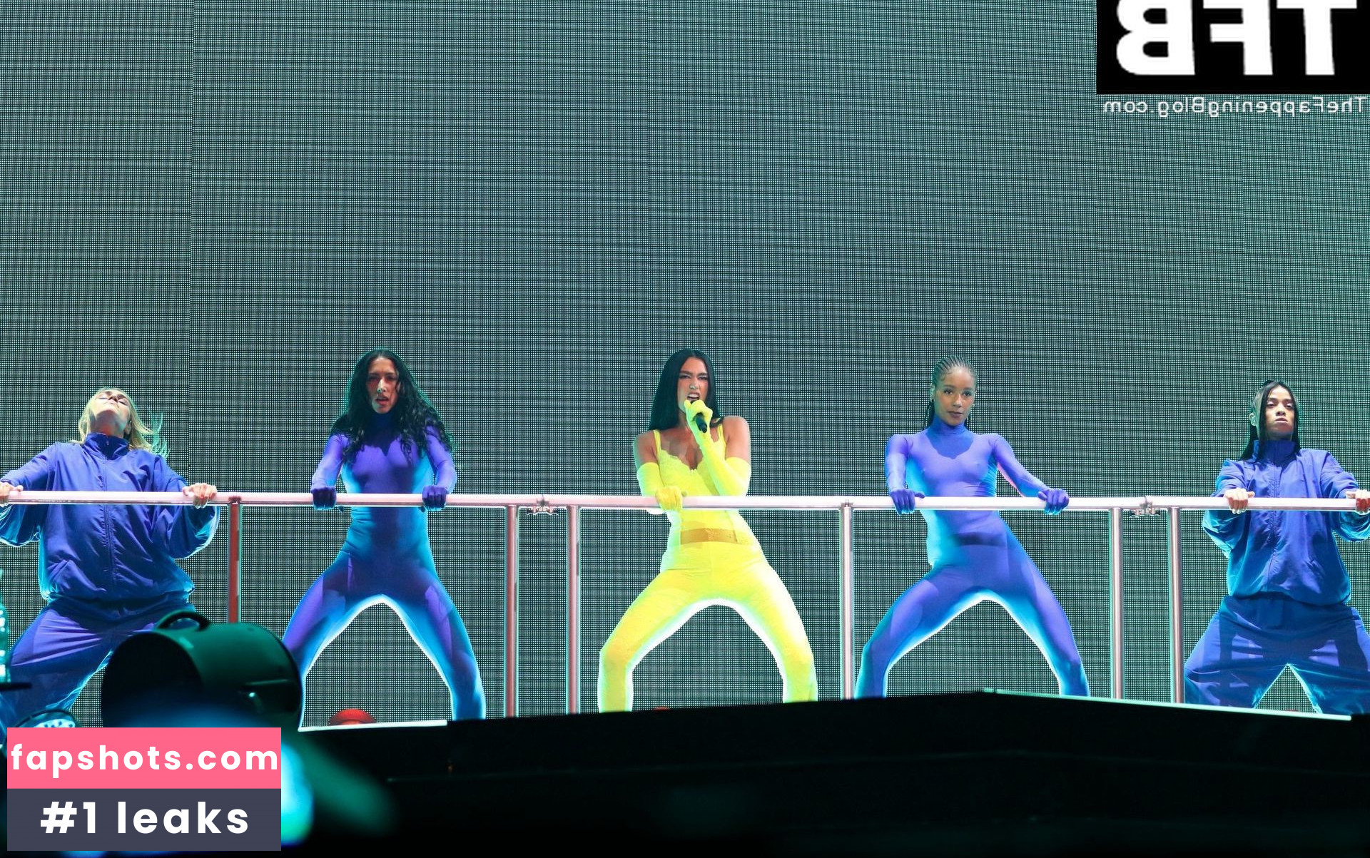 Dua Lipa gallery photo #5028