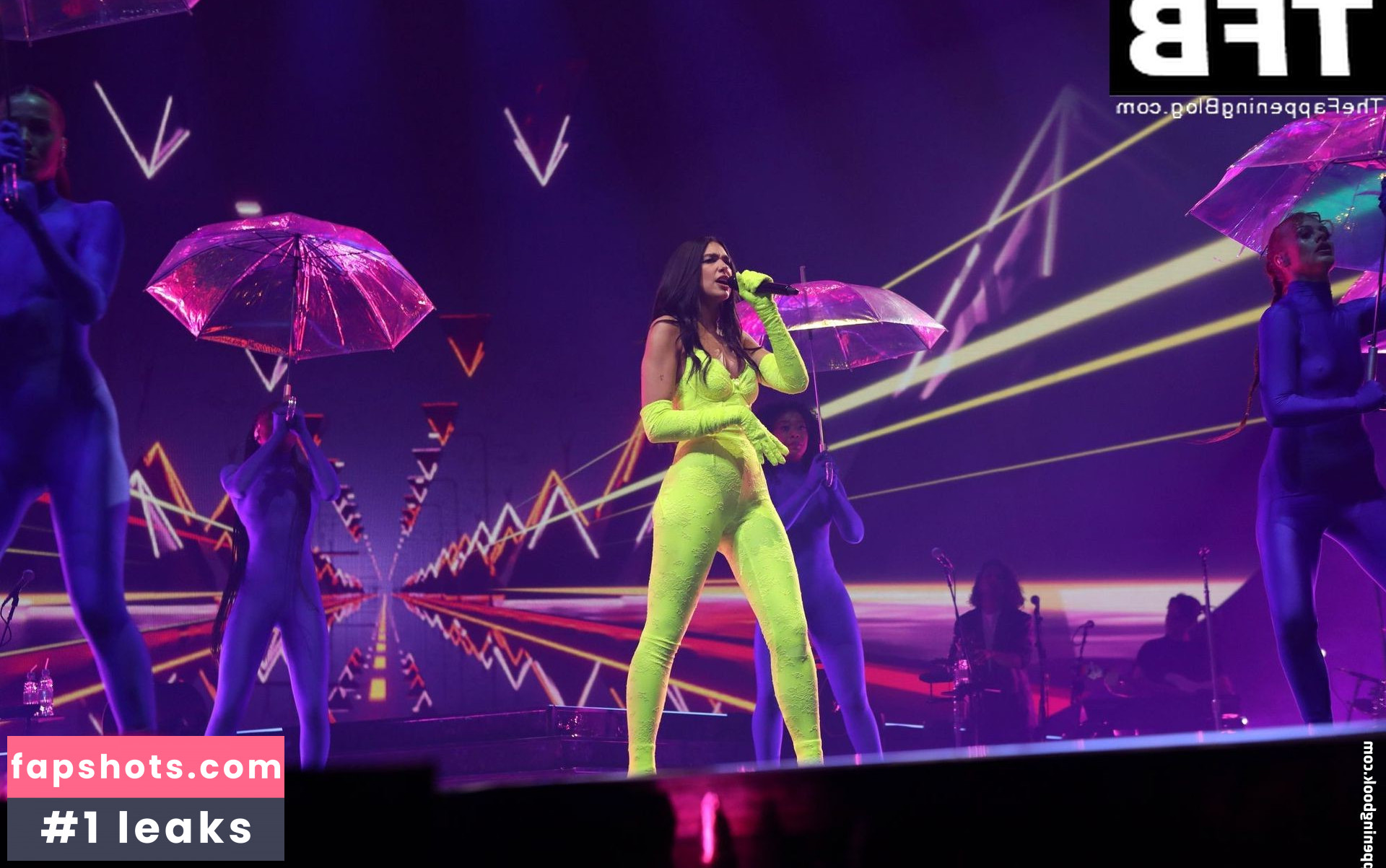 Dua Lipa gallery photo #5046