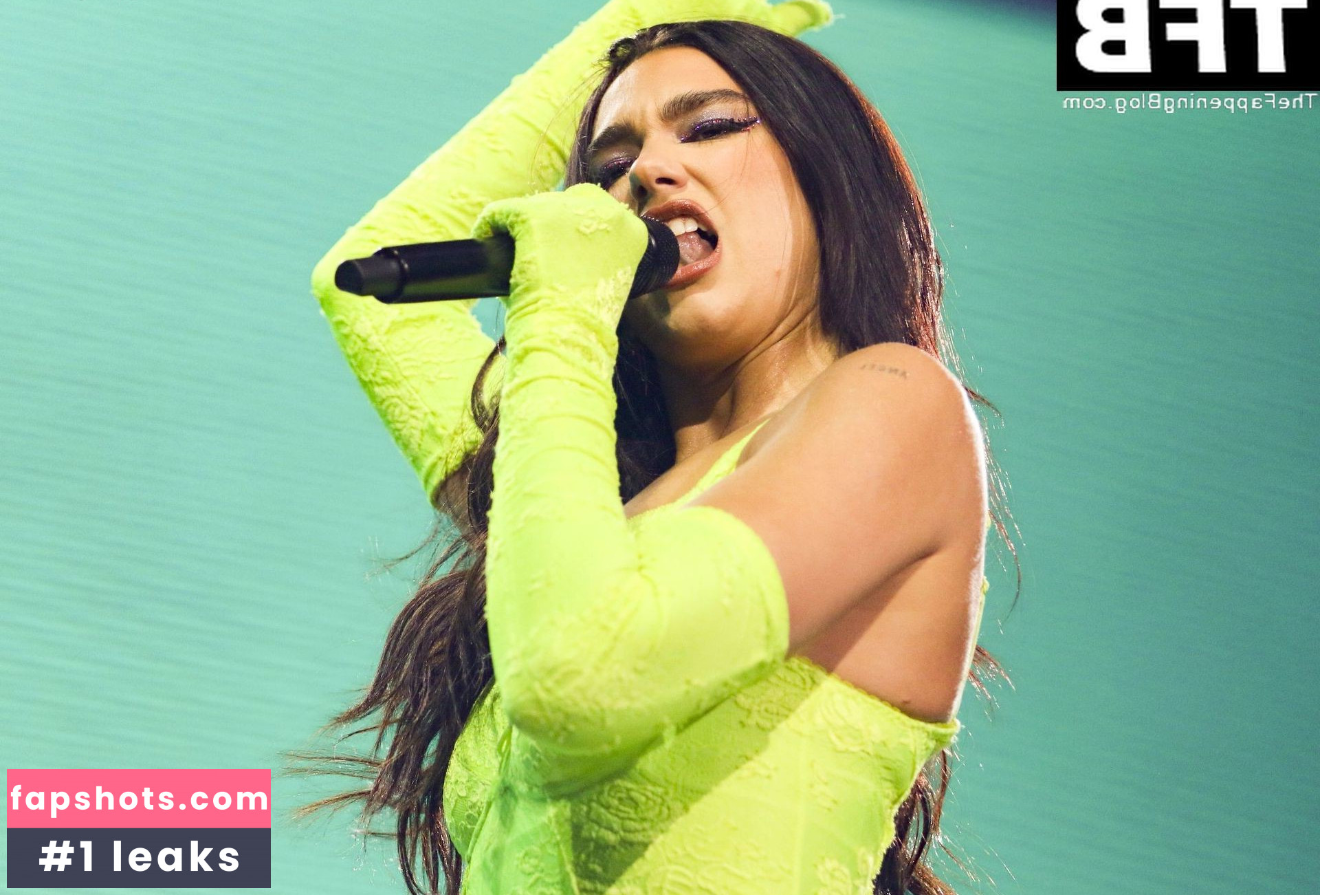 Dua Lipa gallery photo #5086