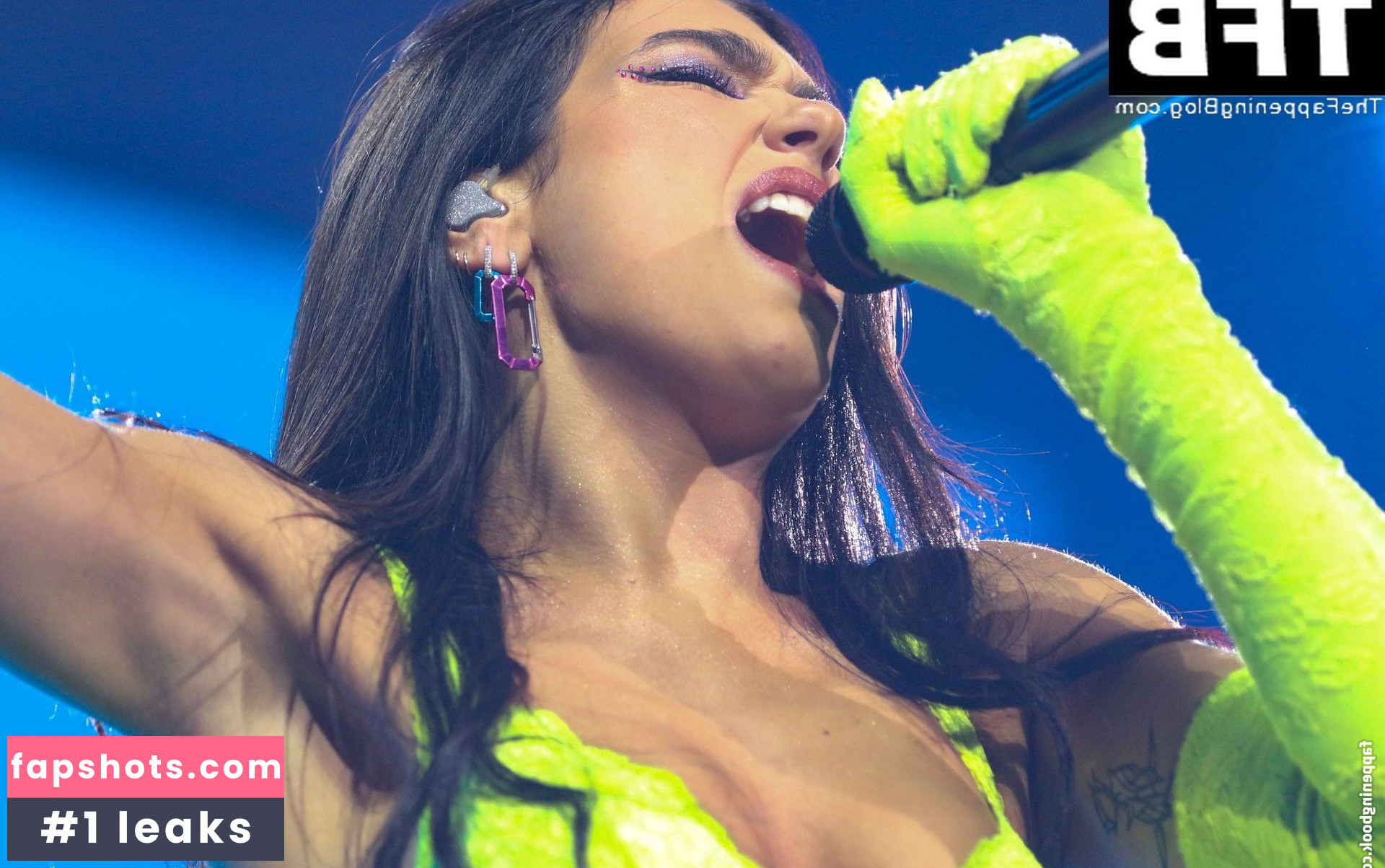 Dua Lipa gallery photo #5093