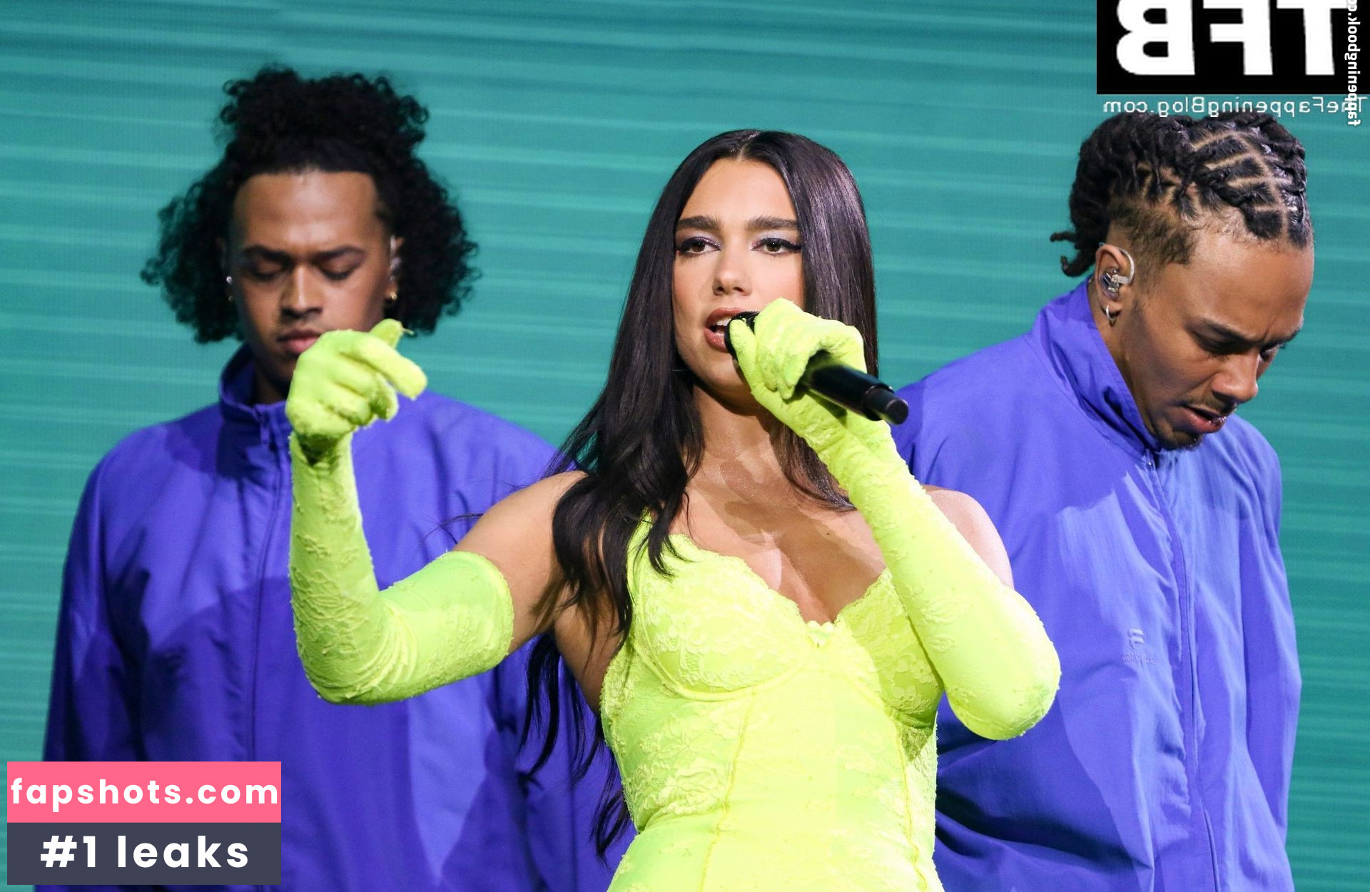 Dua Lipa gallery photo #5104