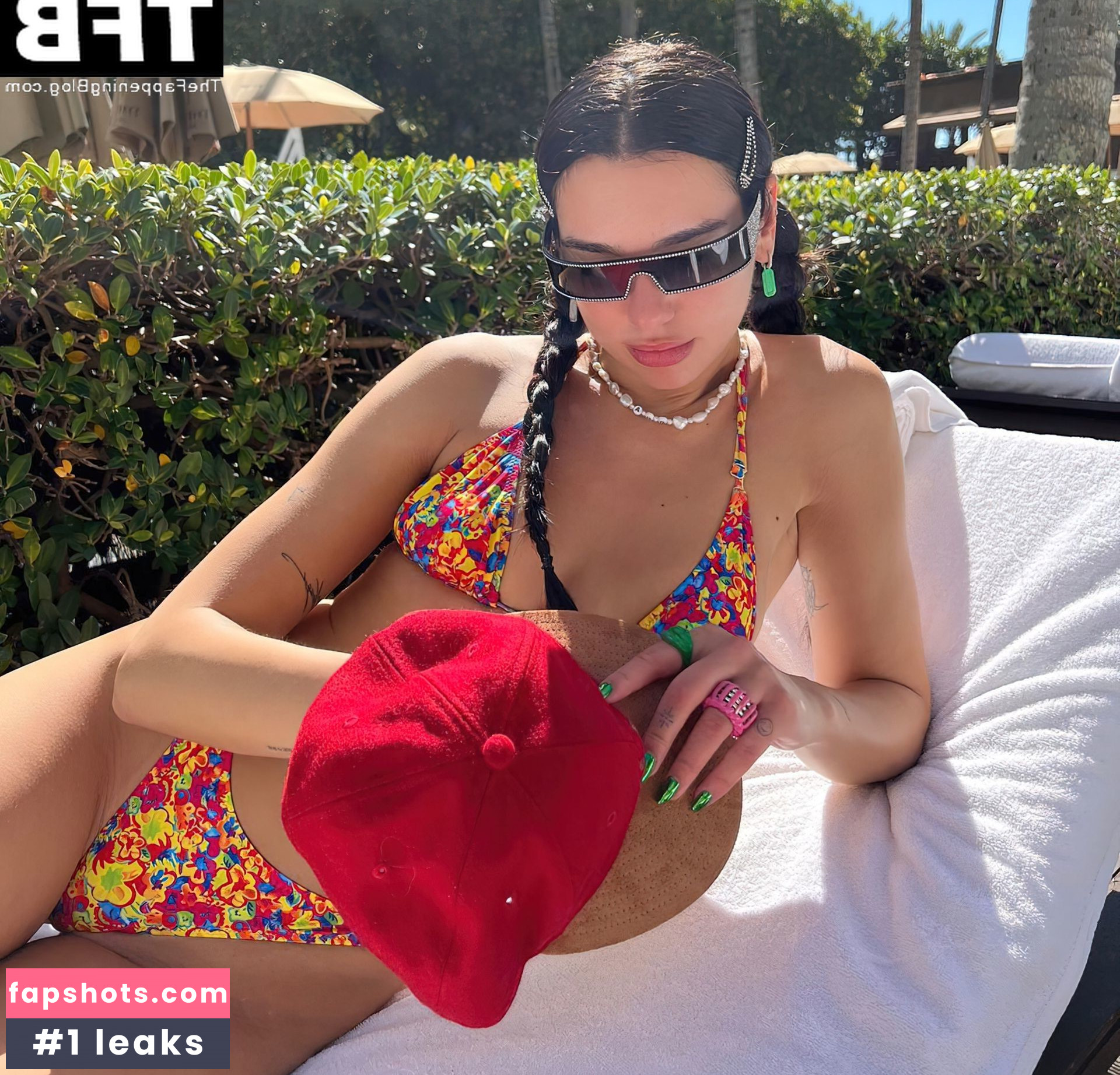 Dua Lipa gallery photo #5174