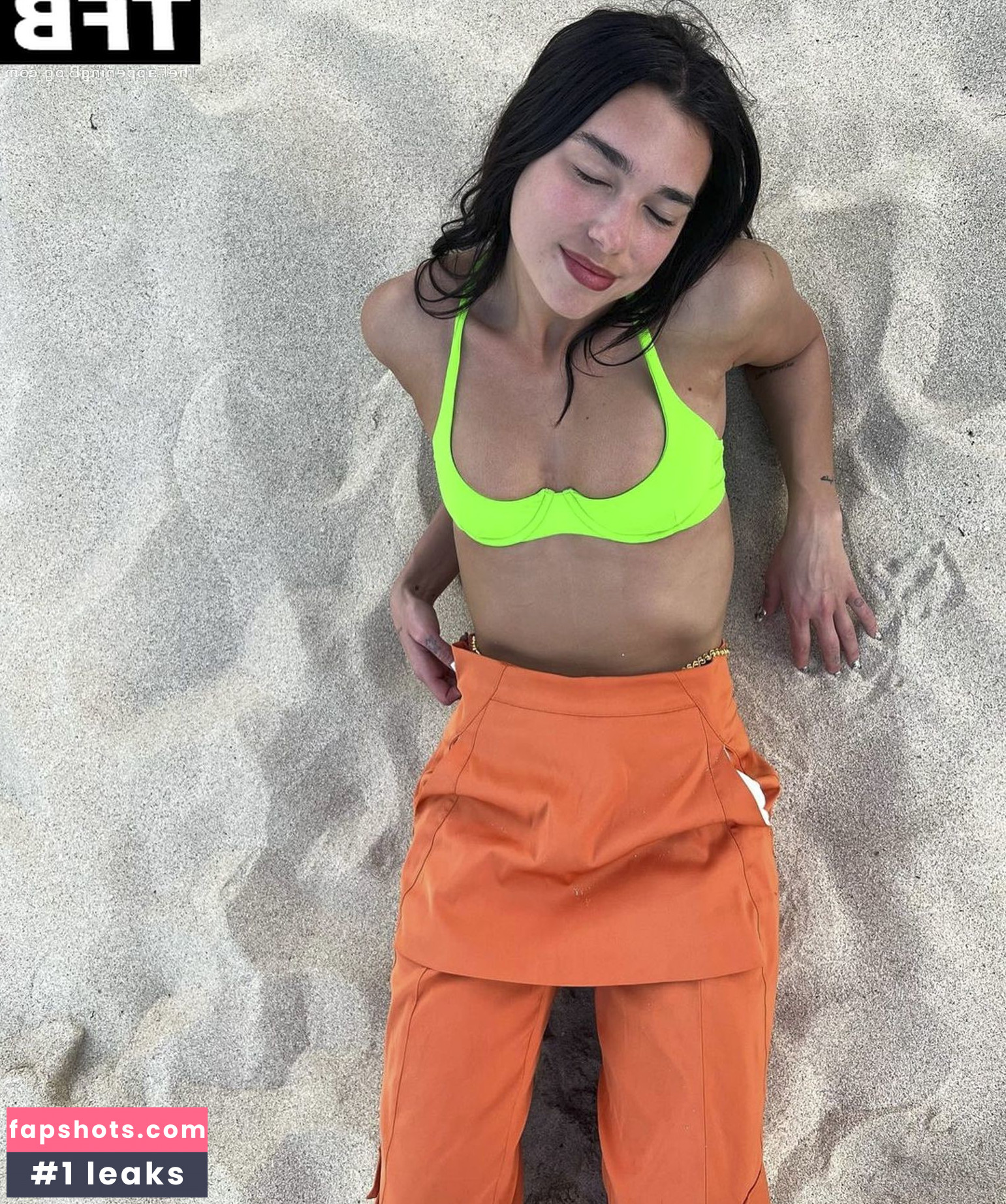 Dua Lipa gallery photo #5228