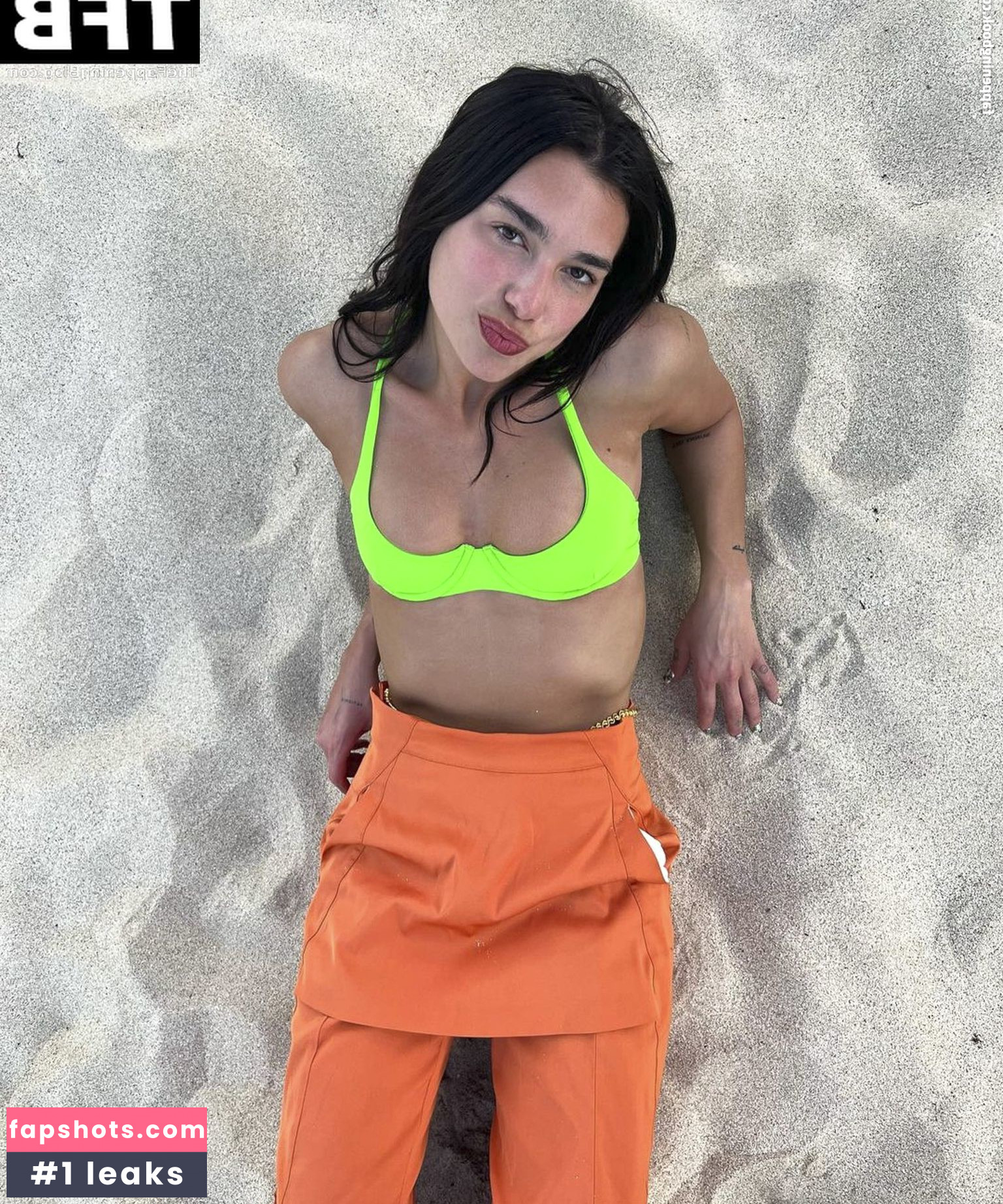 Dua Lipa gallery photo #5229