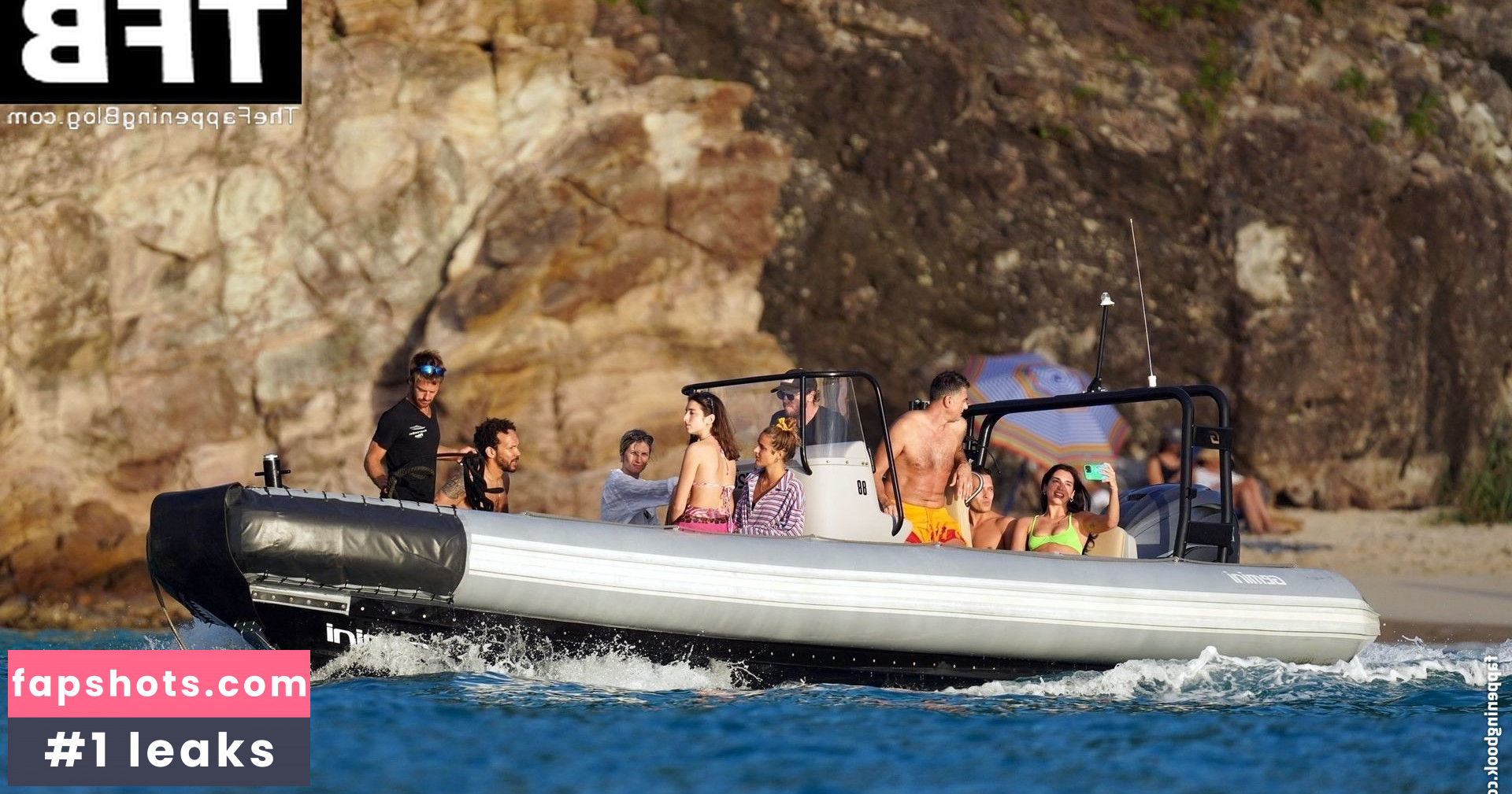 Dua Lipa gallery photo #5253