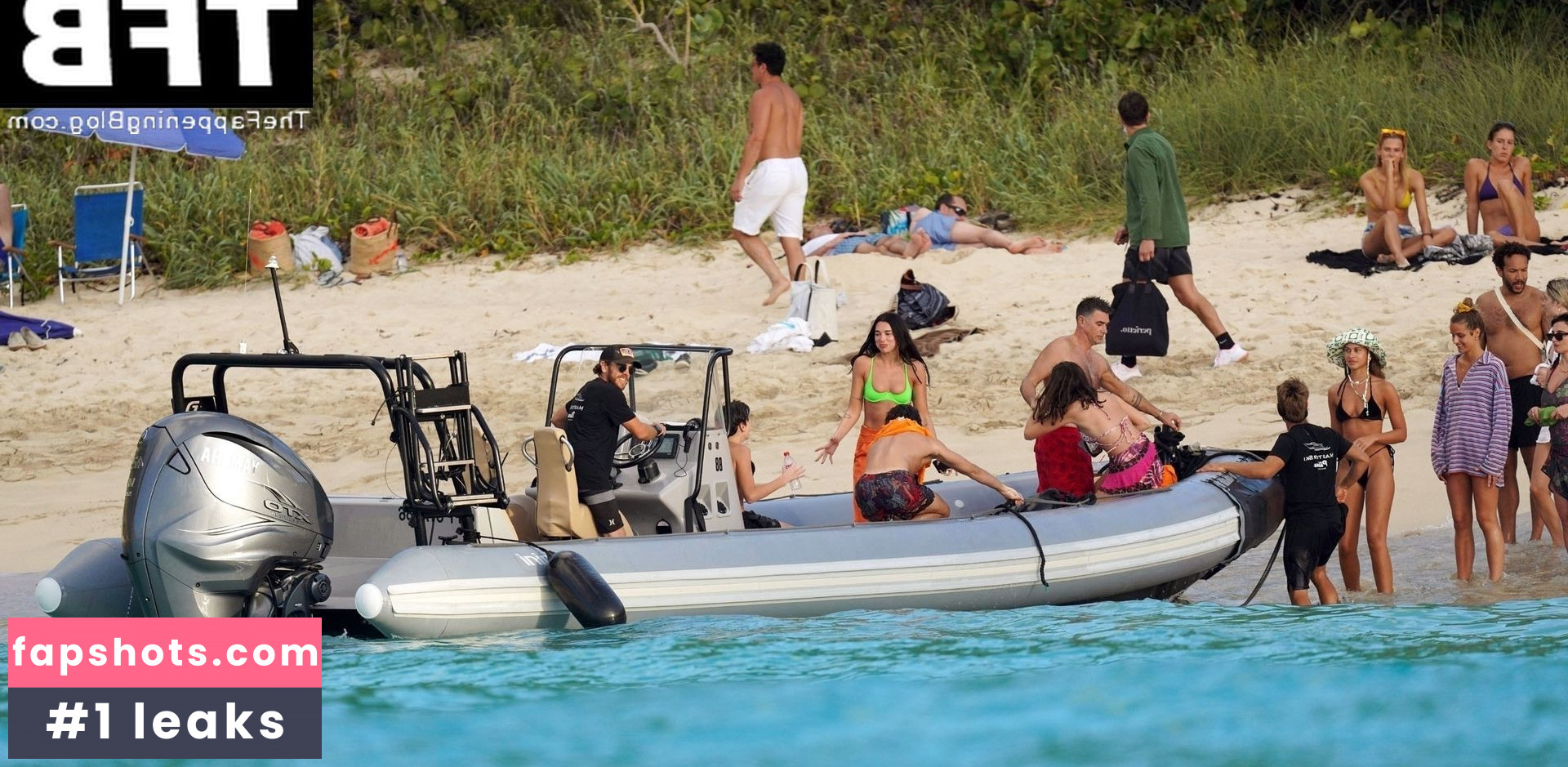 Dua Lipa gallery photo #5254