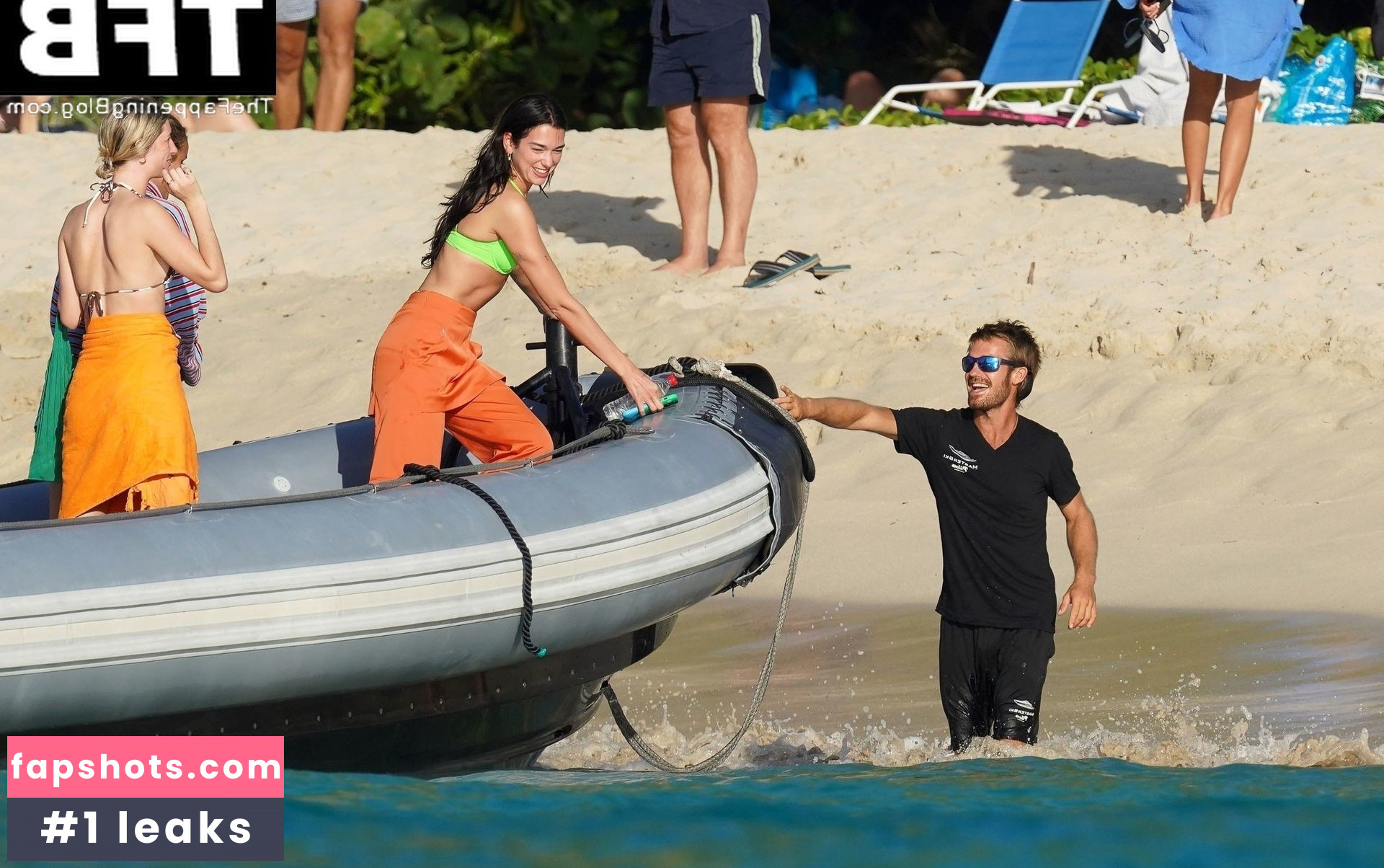 Dua Lipa gallery photo #5271