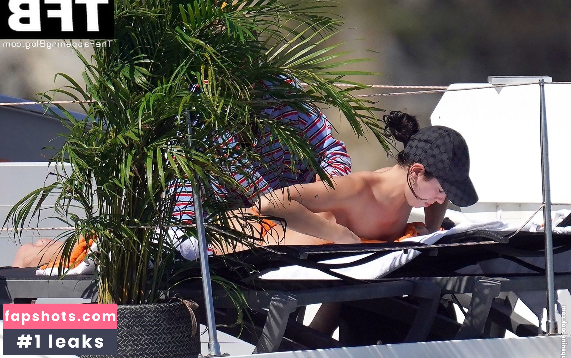 Dua Lipa gallery photo #5282