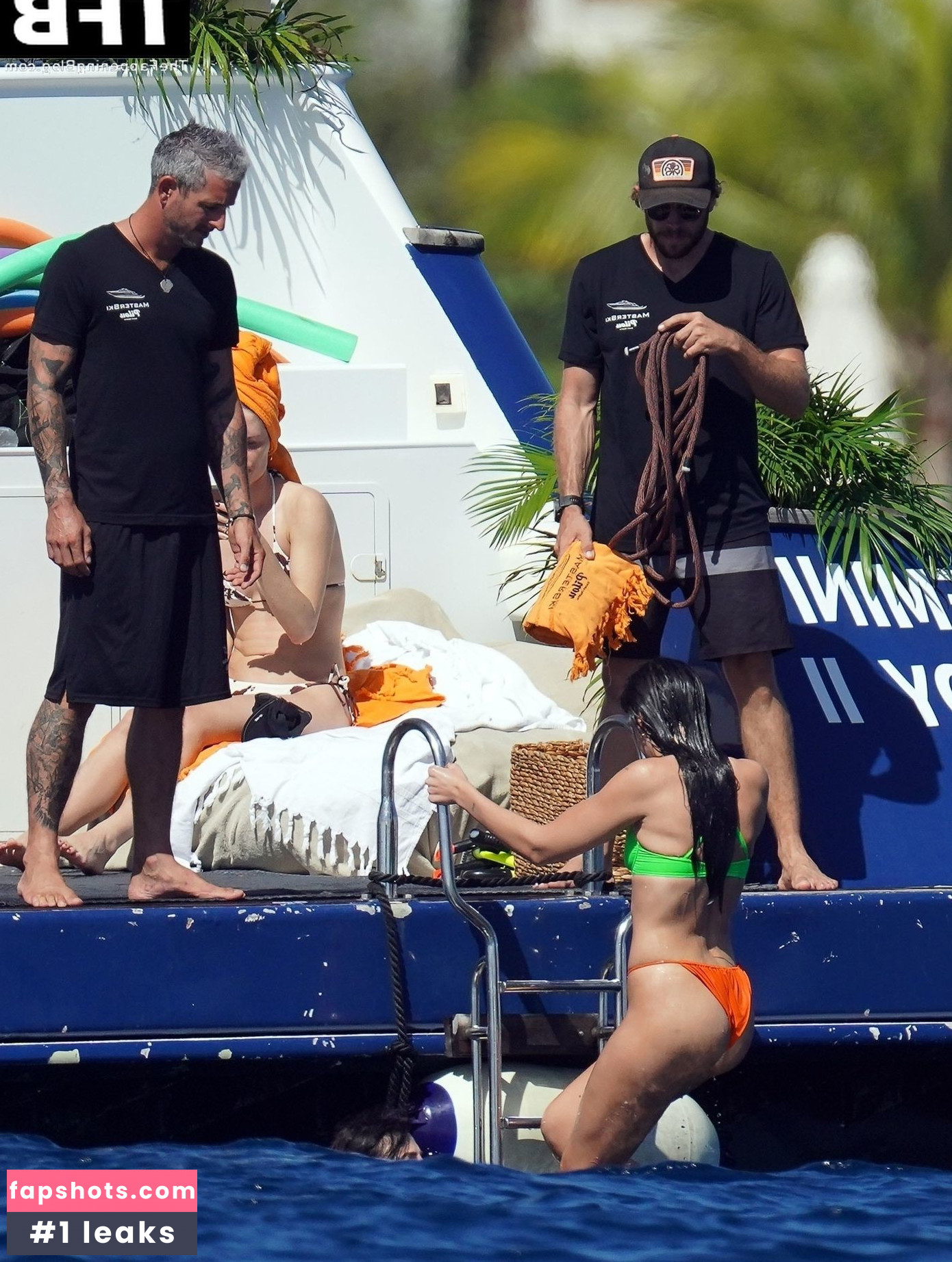 Dua Lipa gallery photo #5290