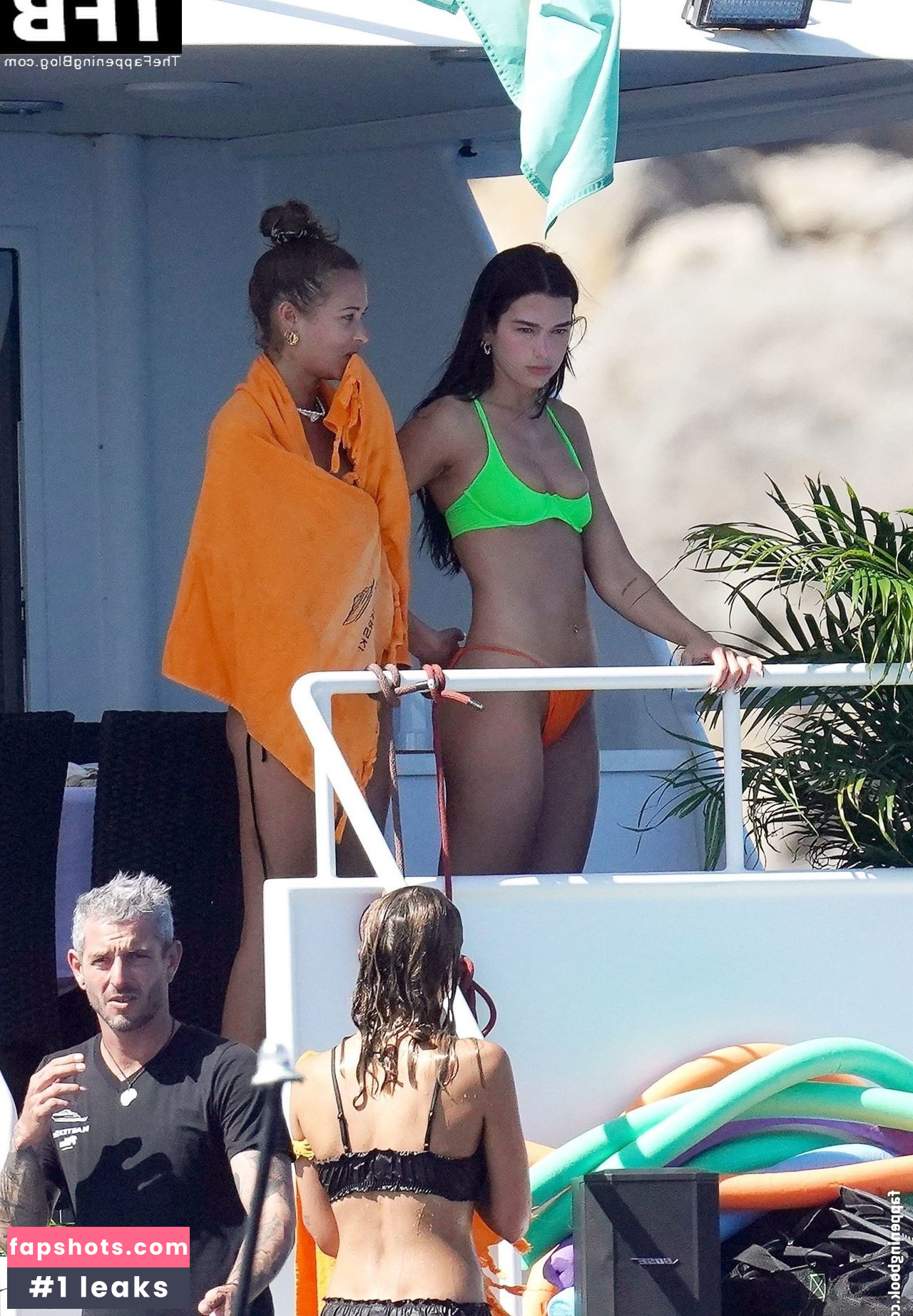 Dua Lipa gallery photo #5294