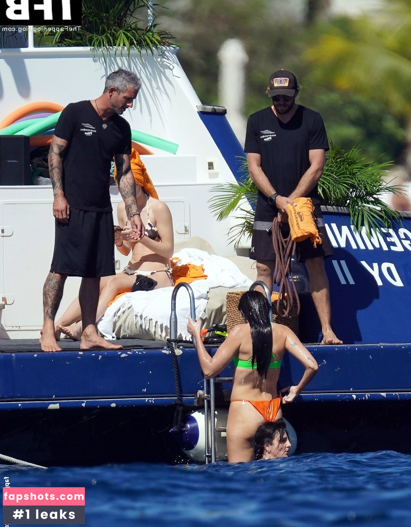 Dua Lipa gallery photo #5297