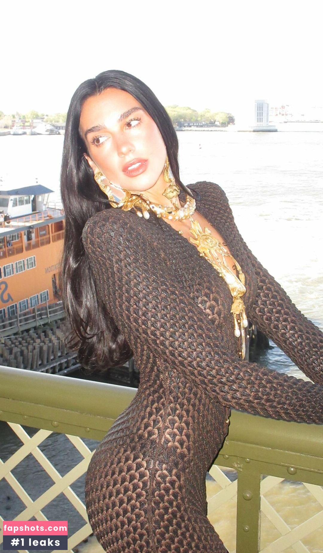 Dua Lipa gallery photo #549