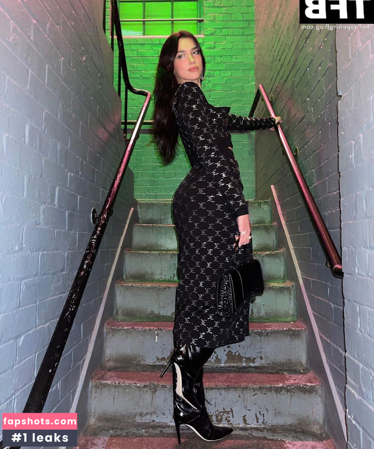 Dua Lipa gallery photo #5499