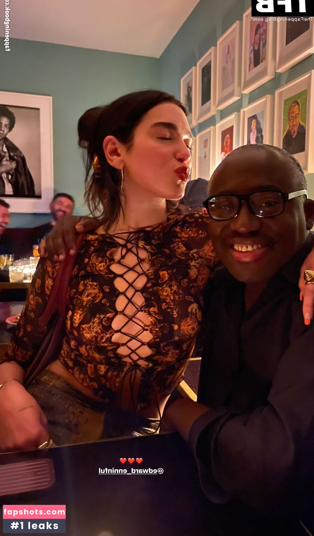 Dua Lipa gallery photo #5525