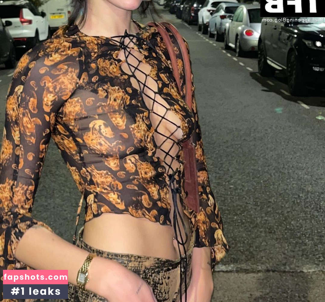 Dua Lipa gallery photo #5526