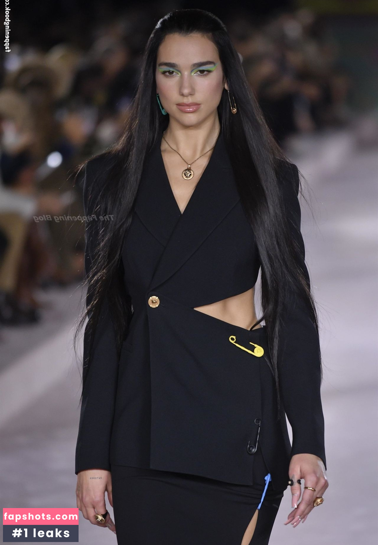 Dua Lipa gallery photo #5681