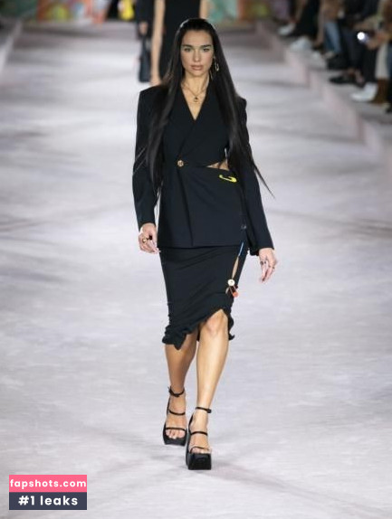 Dua Lipa gallery photo #5688