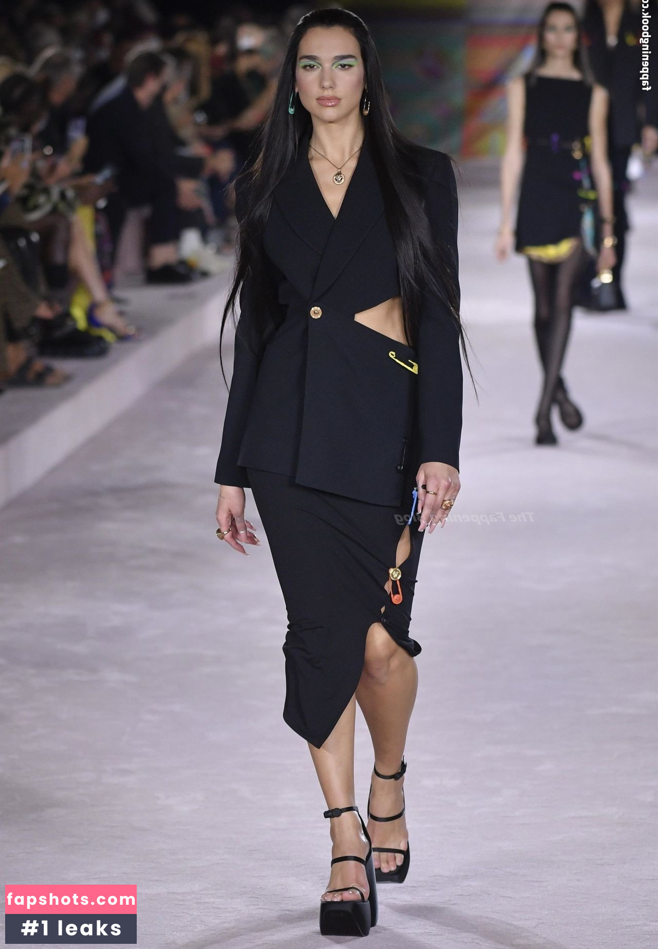 Dua Lipa gallery photo #5691