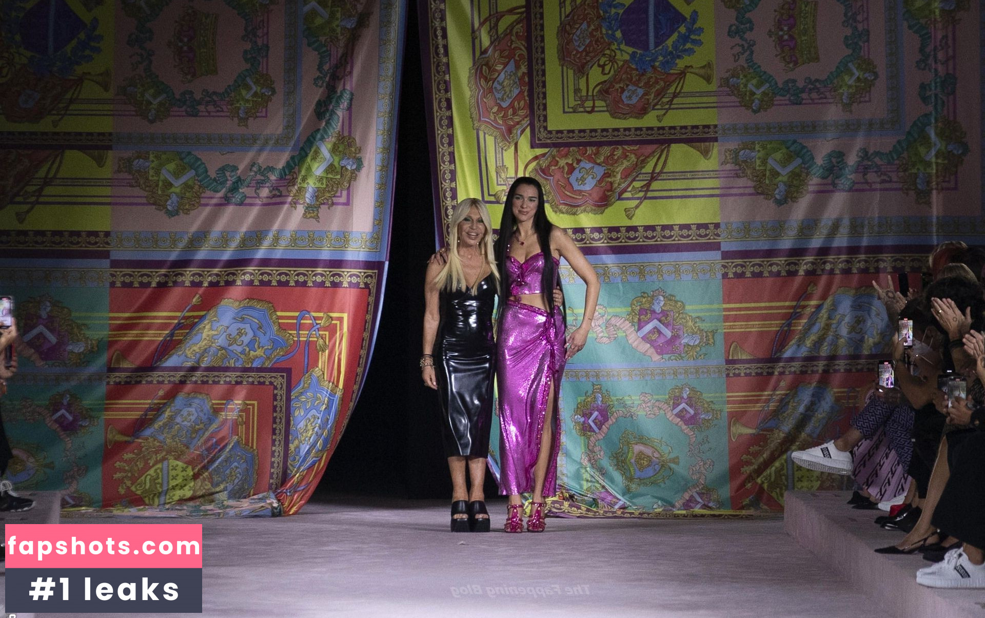 Dua Lipa gallery photo #5716