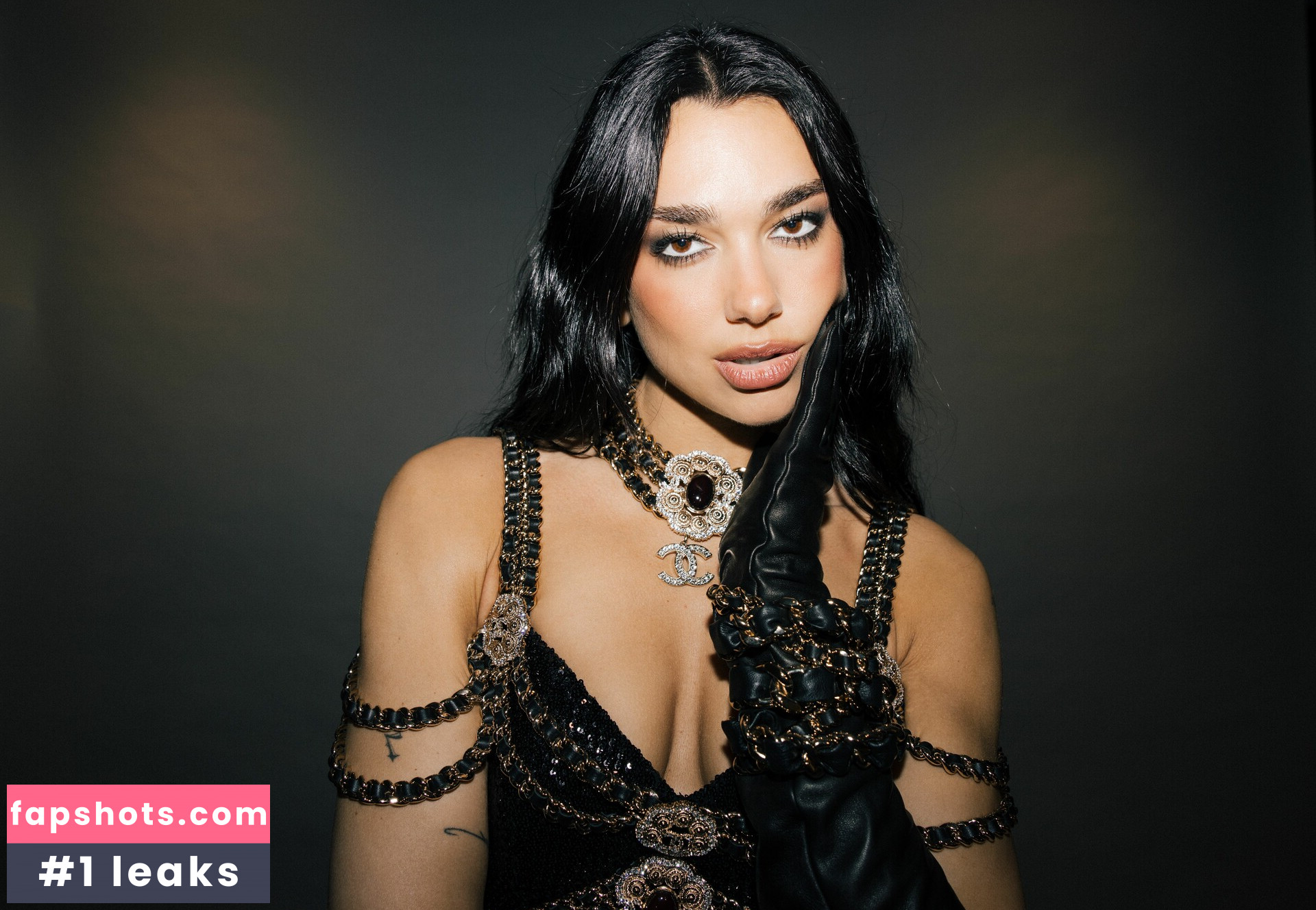 Dua Lipa gallery photo #574