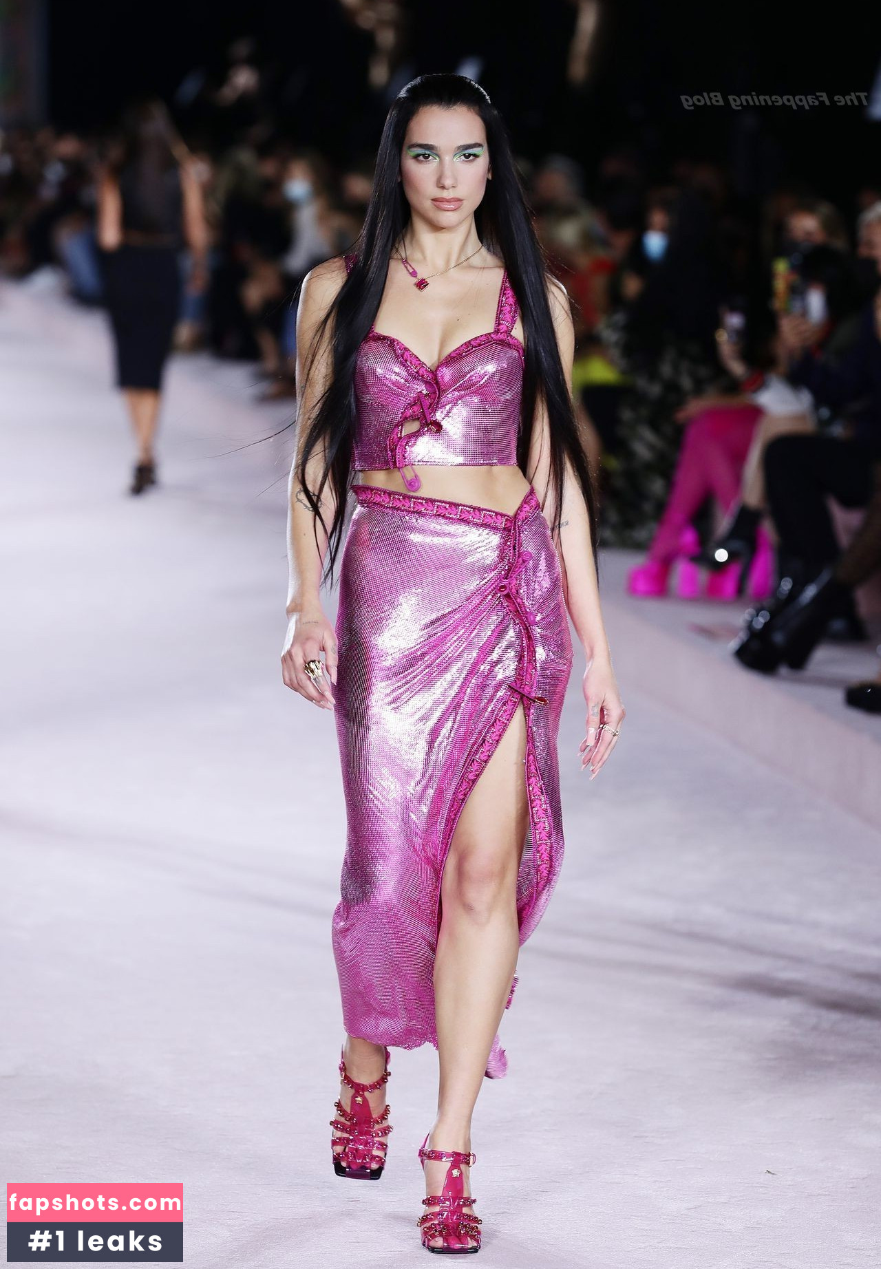 Dua Lipa gallery photo #5749