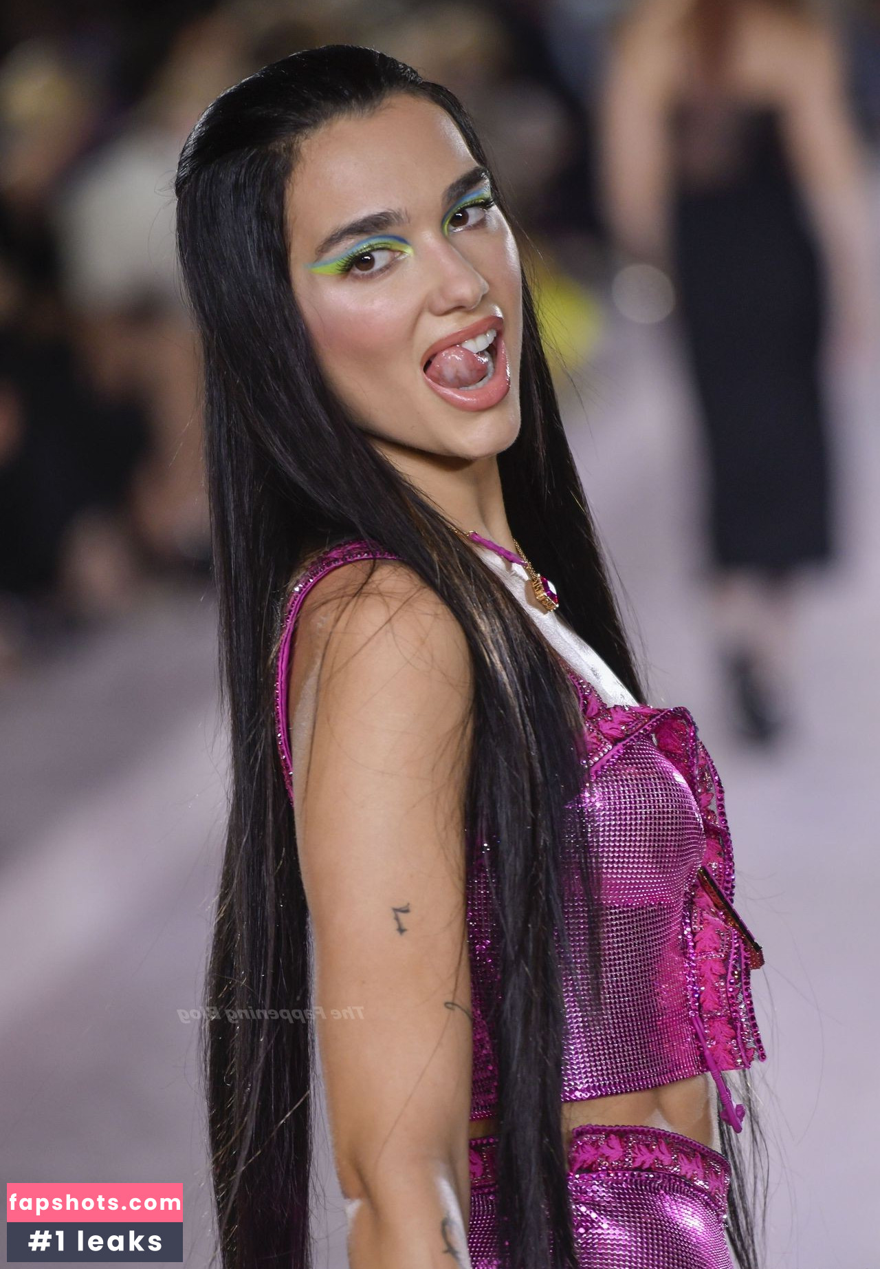 Dua Lipa gallery photo #5752