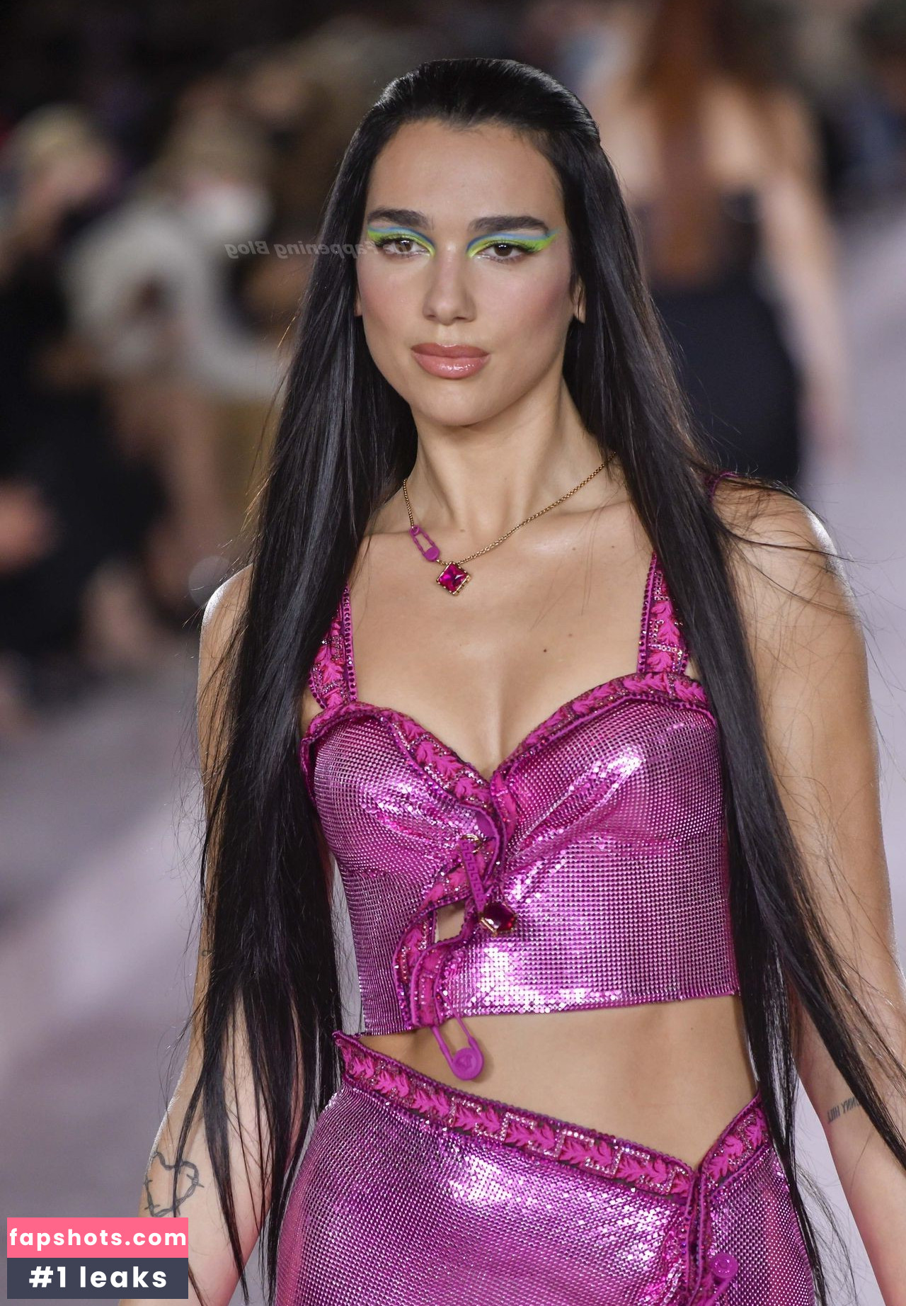 Dua Lipa gallery photo #5755