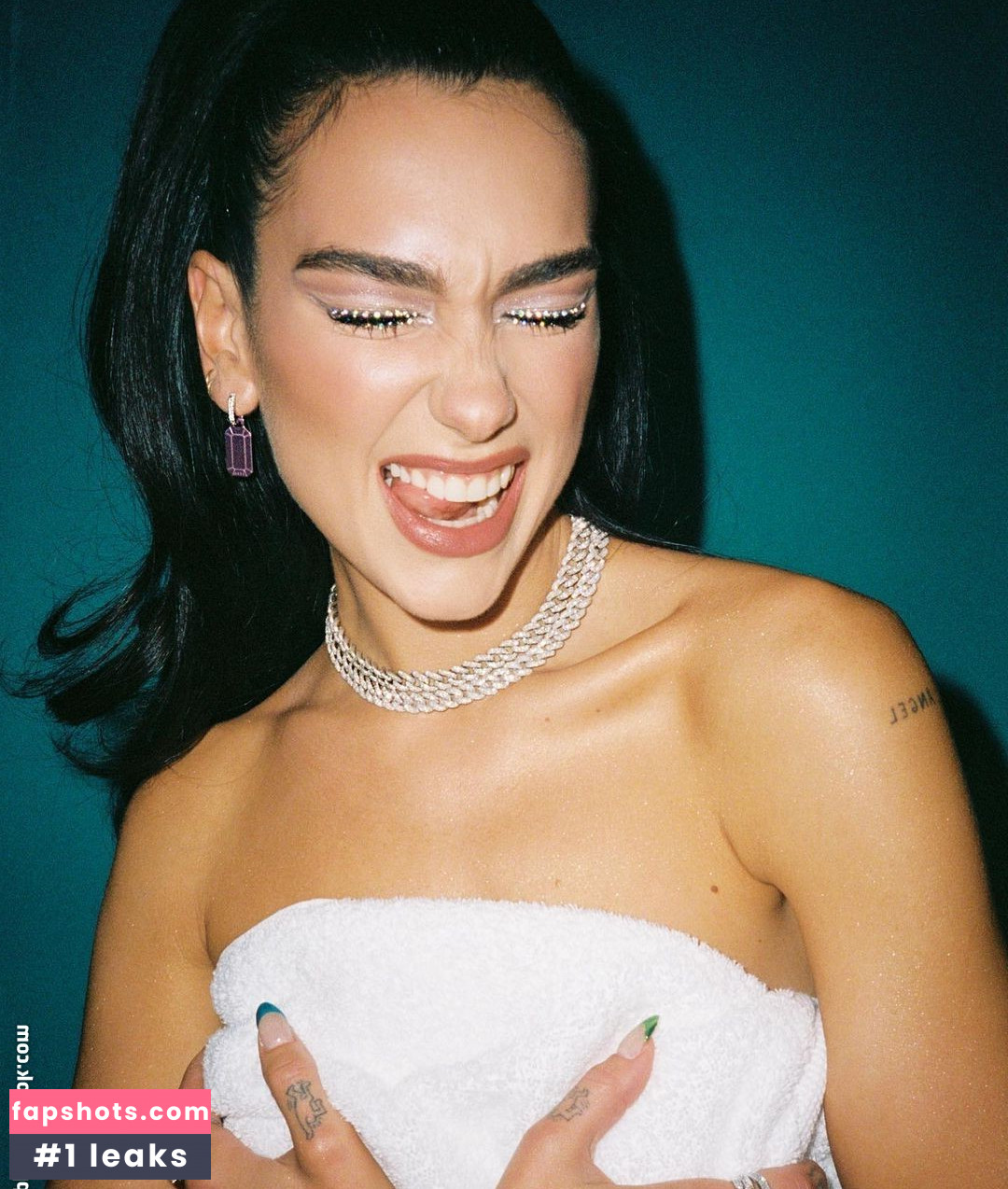 Dua Lipa gallery photo #5769