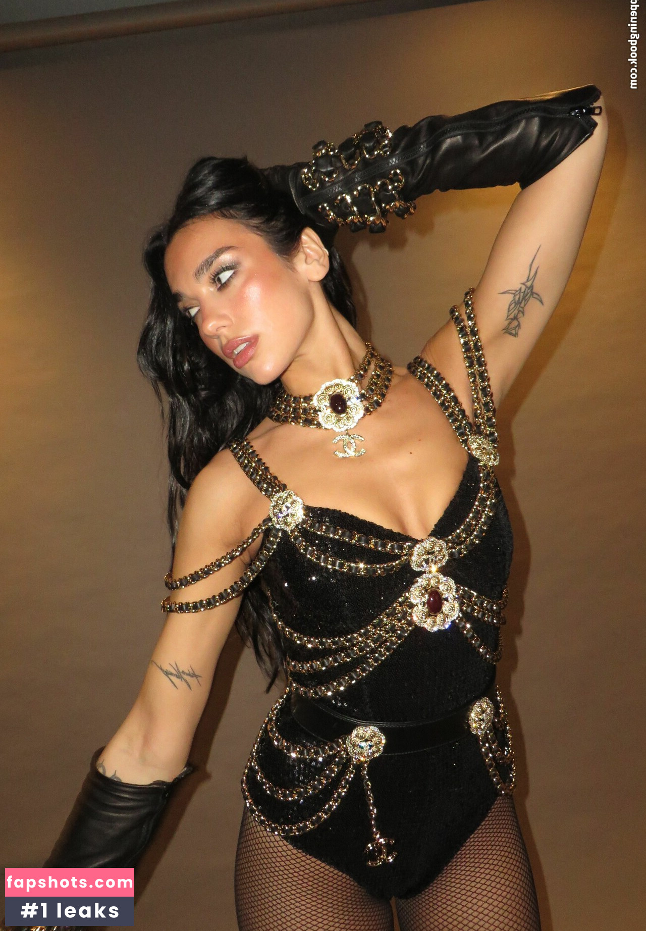 Dua Lipa gallery photo #578