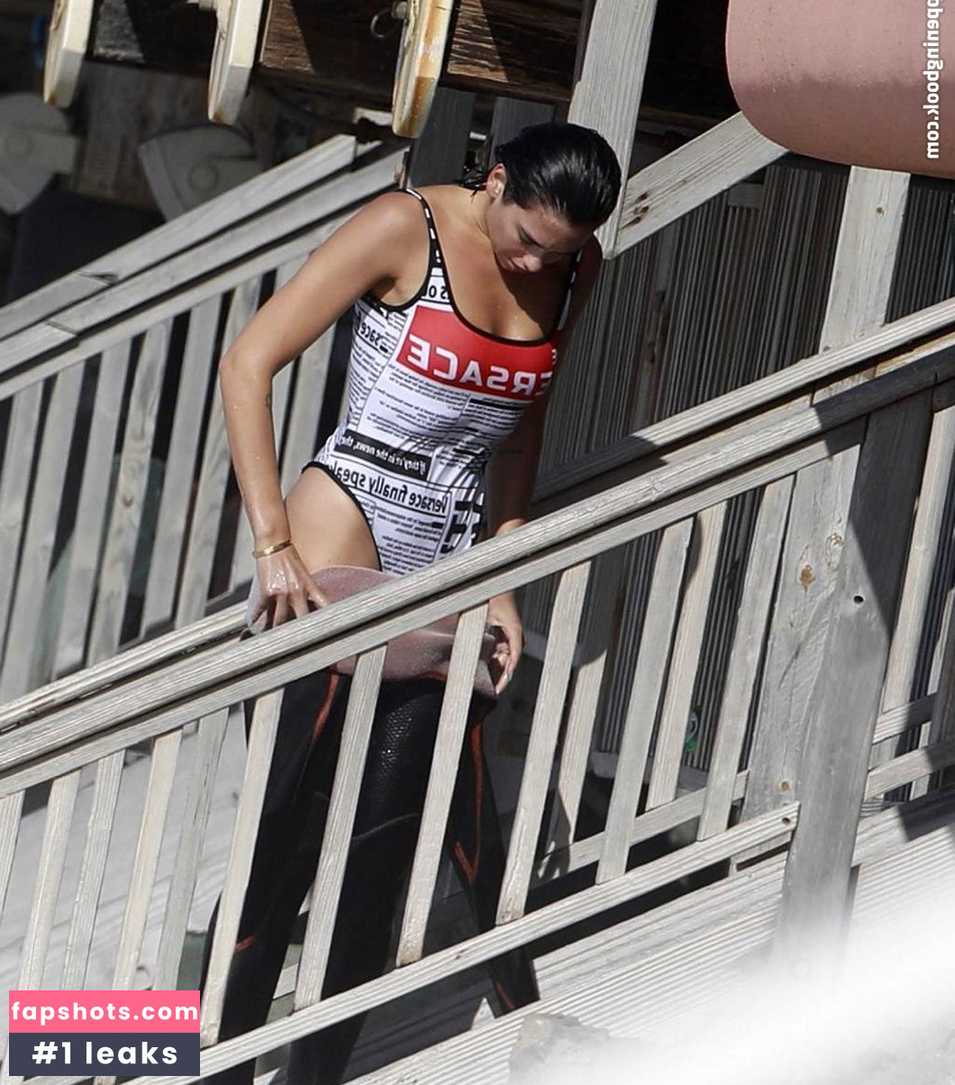 Dua Lipa gallery photo #5875