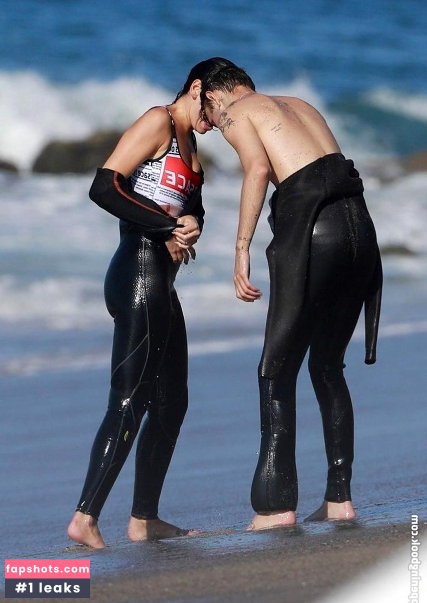 Dua Lipa gallery photo #5878