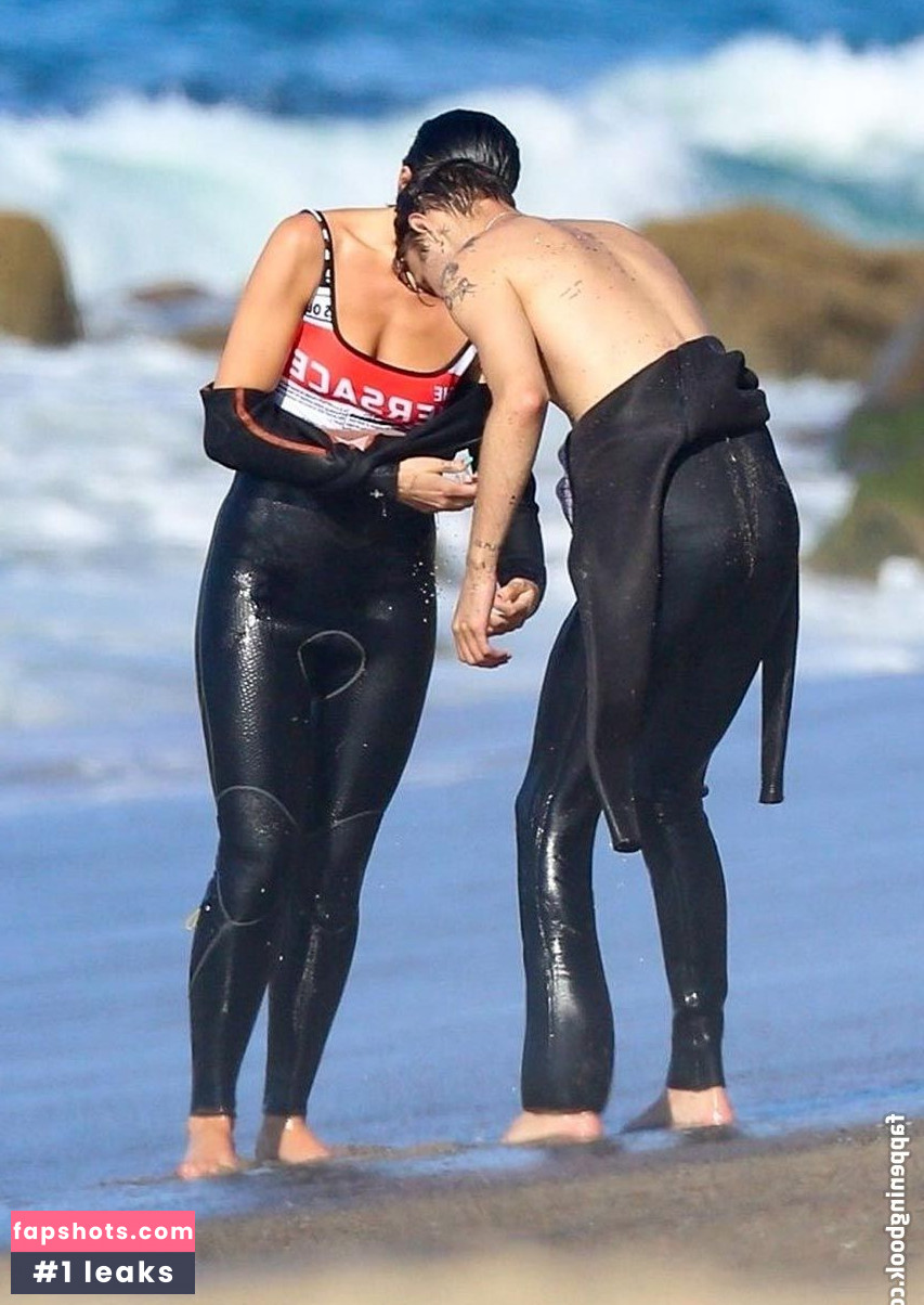 Dua Lipa gallery photo #5880