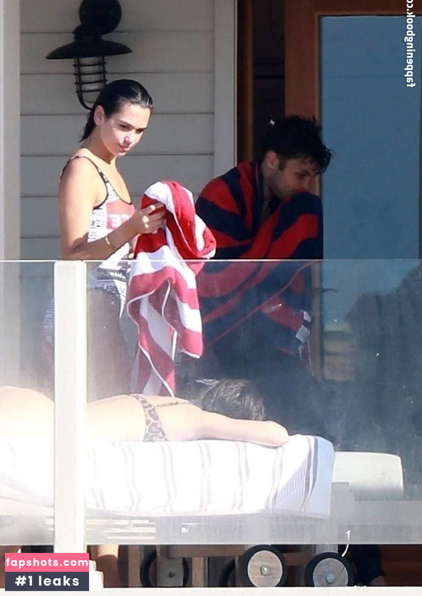 Dua Lipa gallery photo #5882