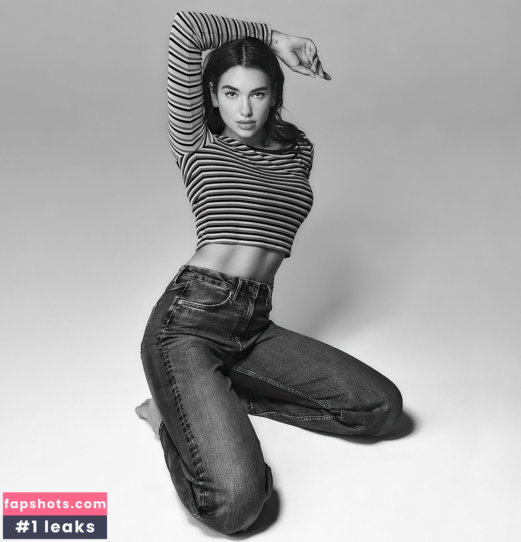 Dua Lipa gallery photo #5907