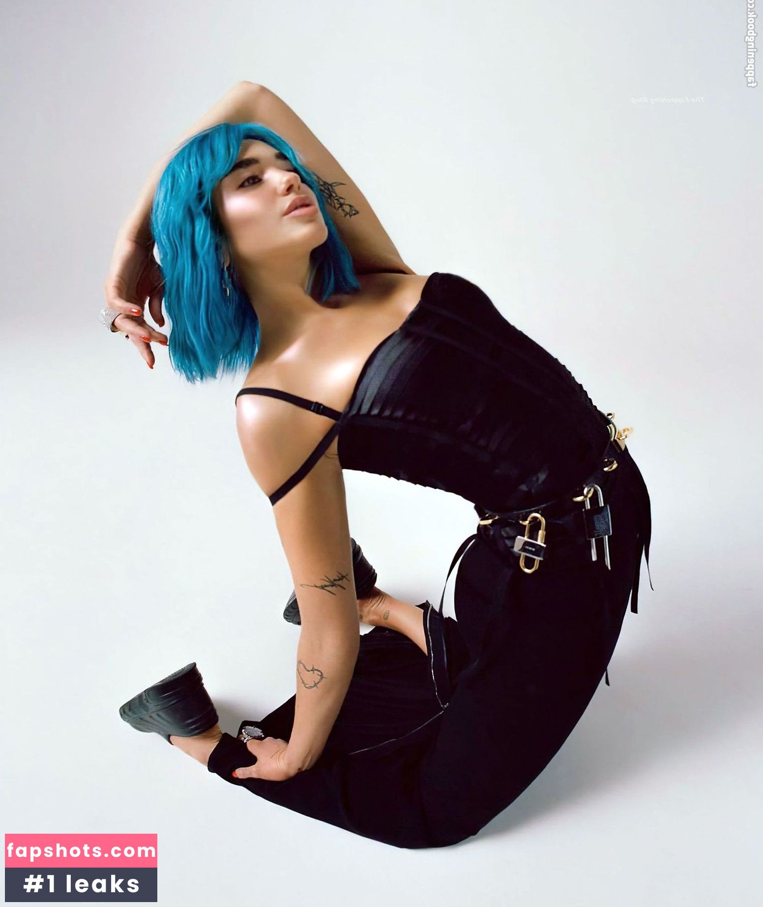 Dua Lipa gallery photo #5926