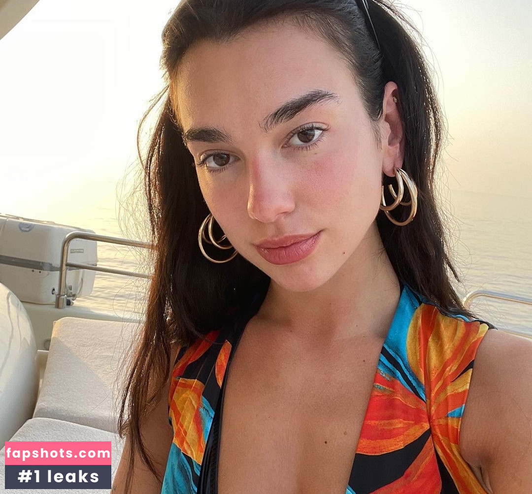 Dua Lipa gallery photo #6016