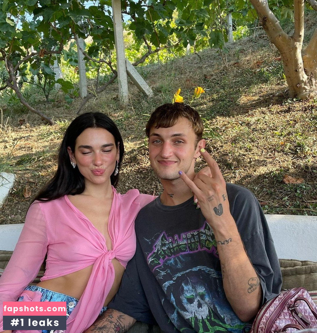 Dua Lipa gallery photo #6030