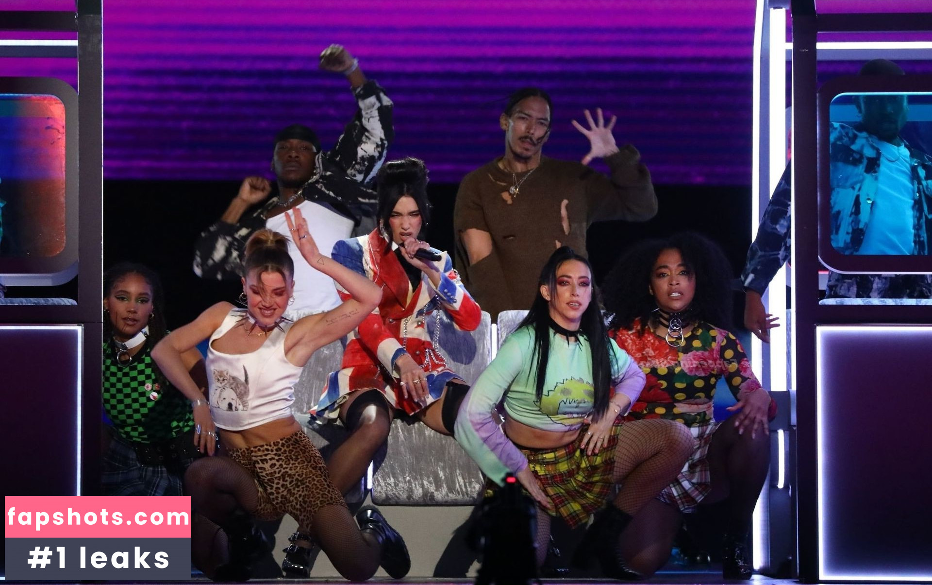 Dua Lipa gallery photo #6255