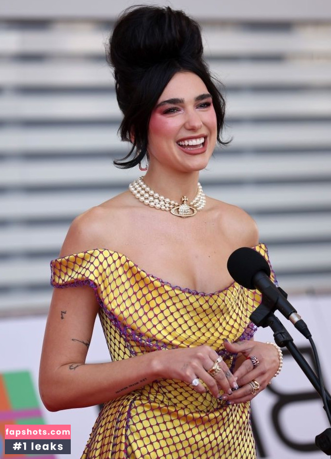 Dua Lipa gallery photo #6392